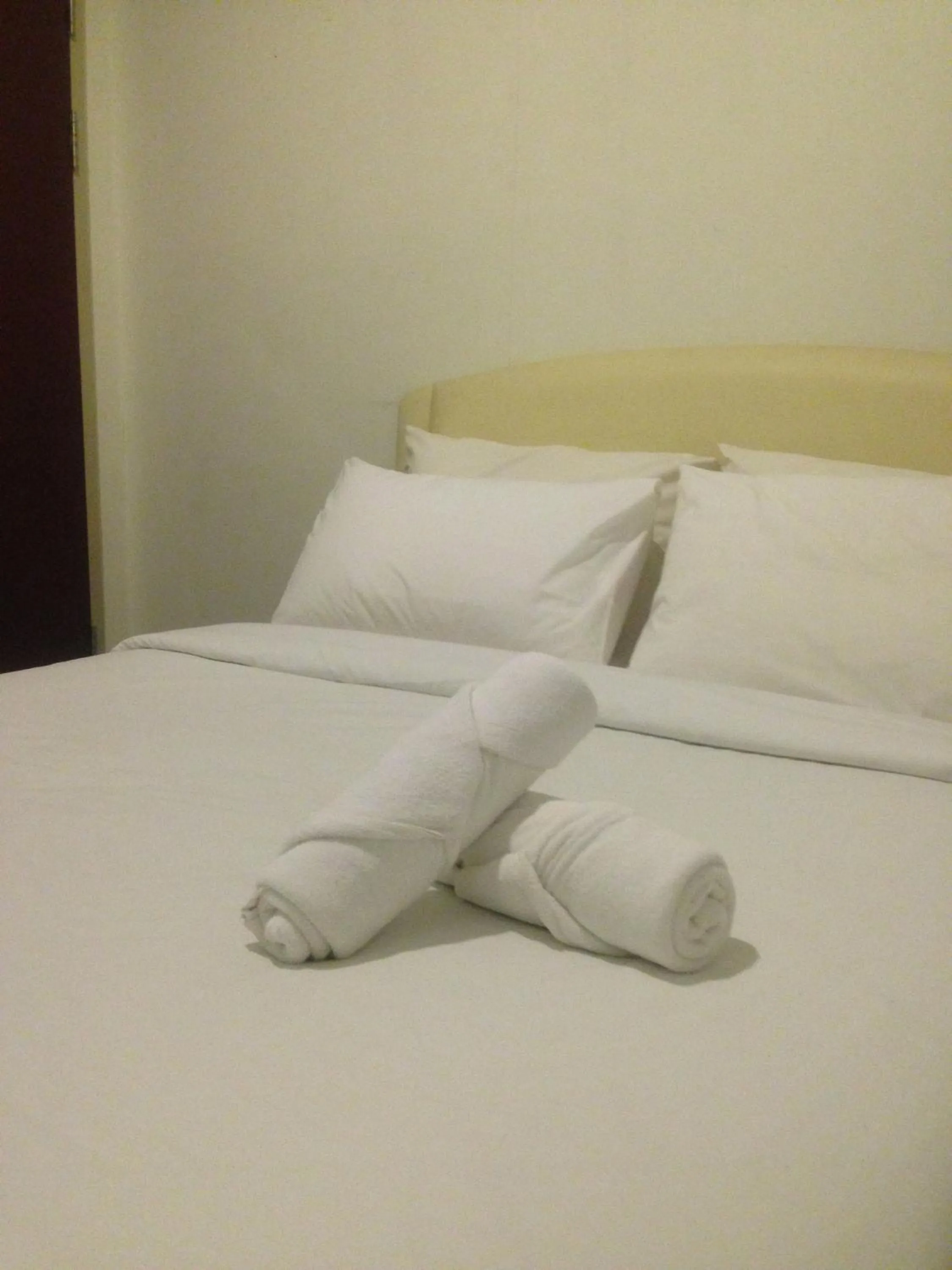 Bedroom, Bed in Woodpecker Lodge, Kuching