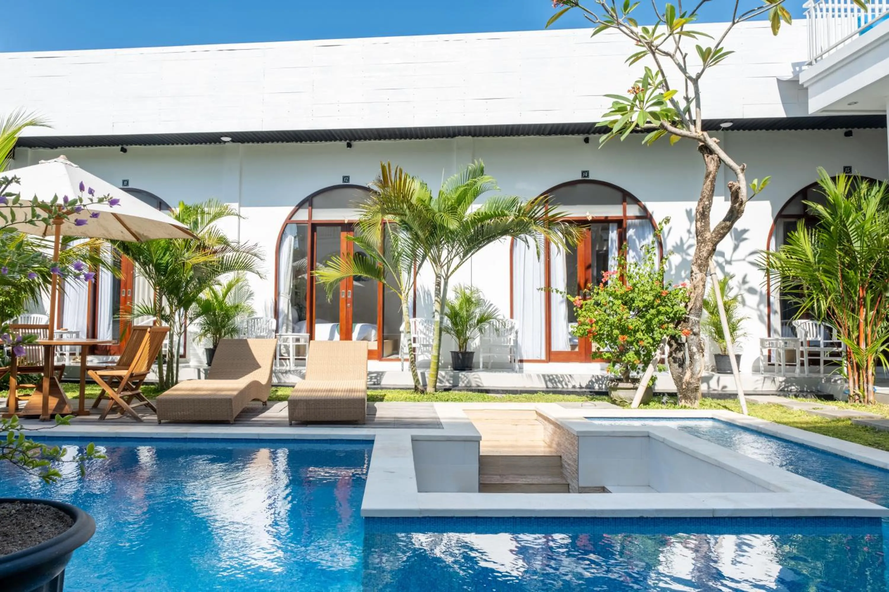 Swimming pool in Cove Ume Nerus Residences & Villa