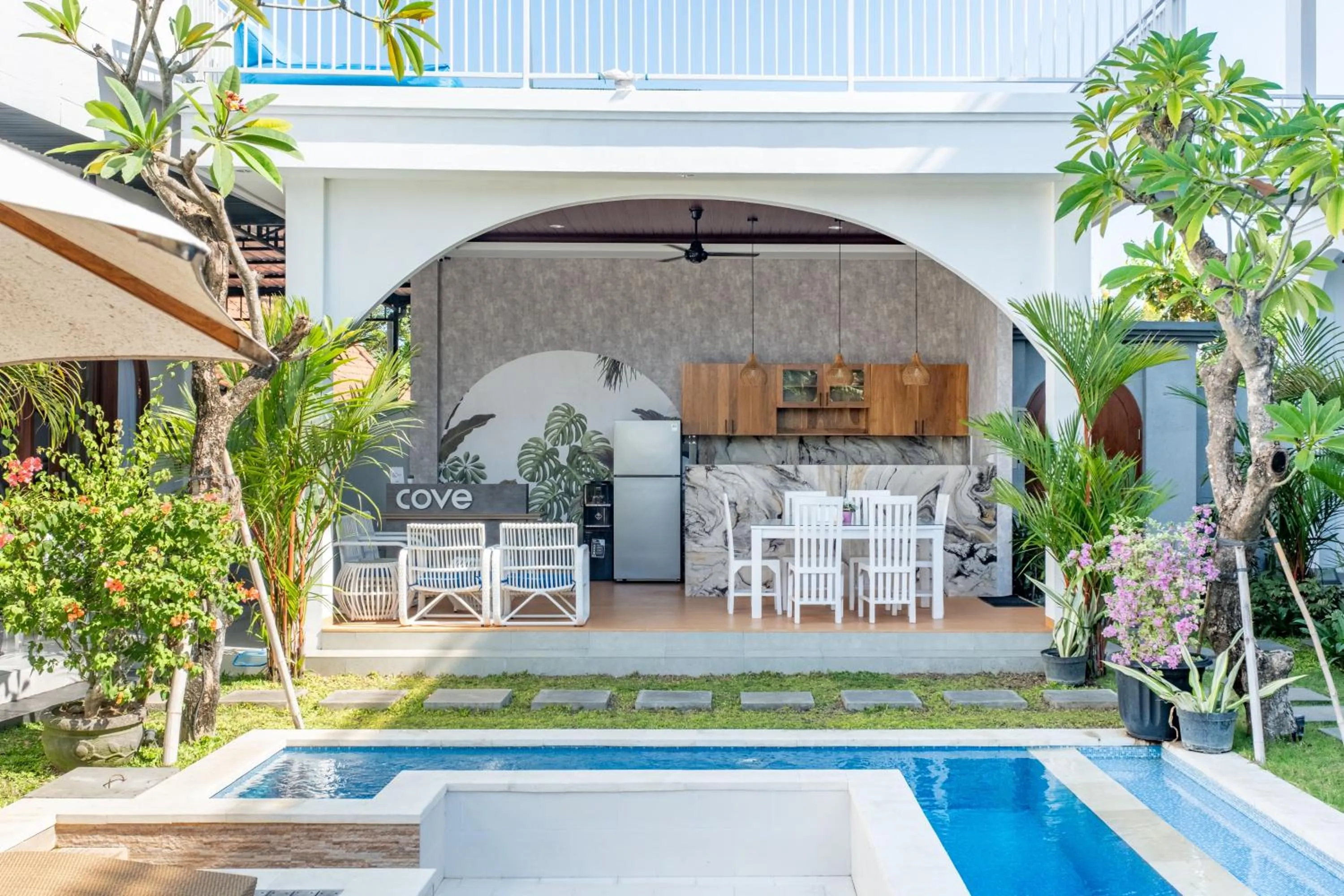 Dining area in Cove Ume Nerus Residences & Villa