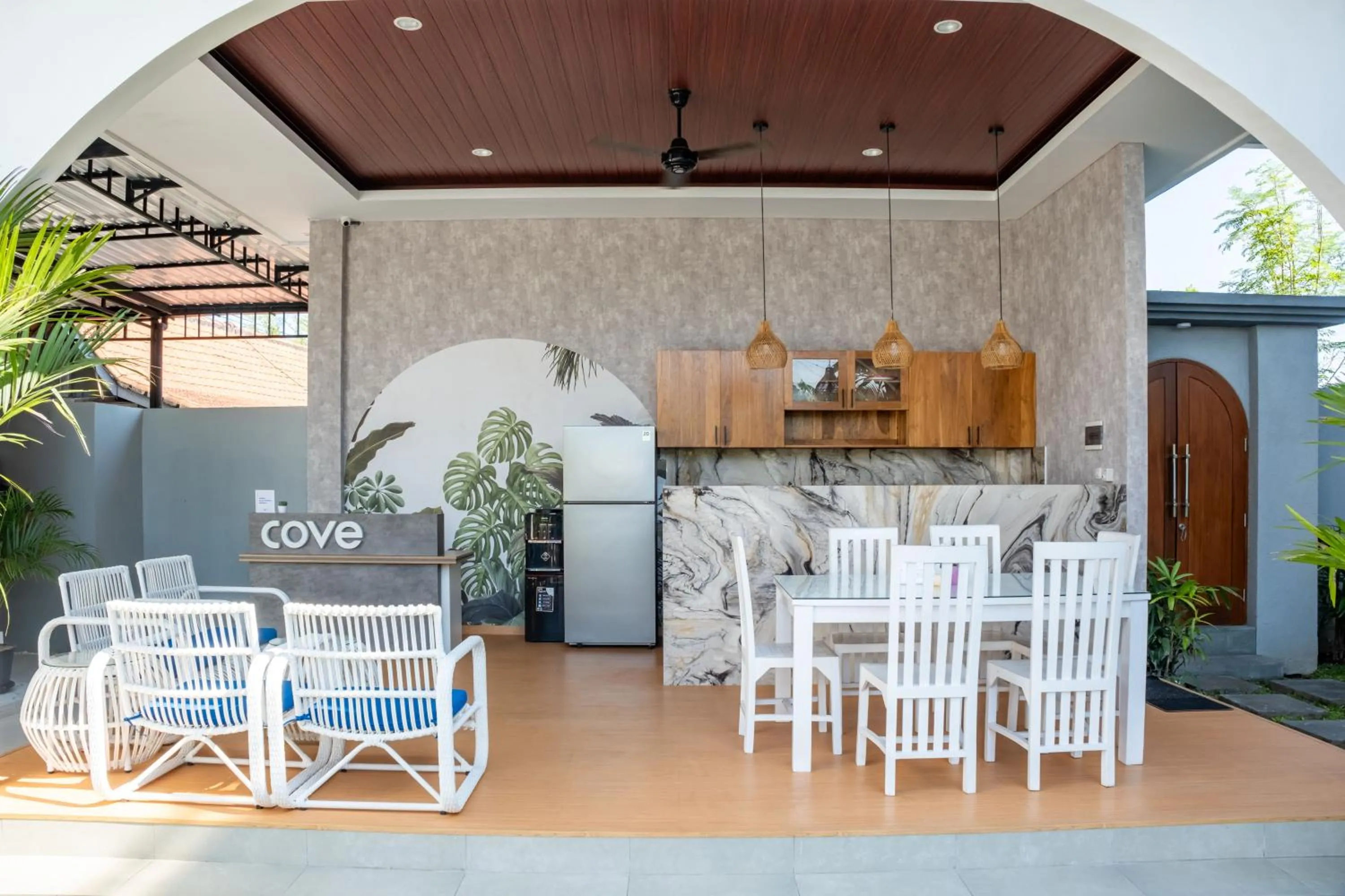 Kitchen or kitchenette in Cove Ume Nerus Residences & Villa