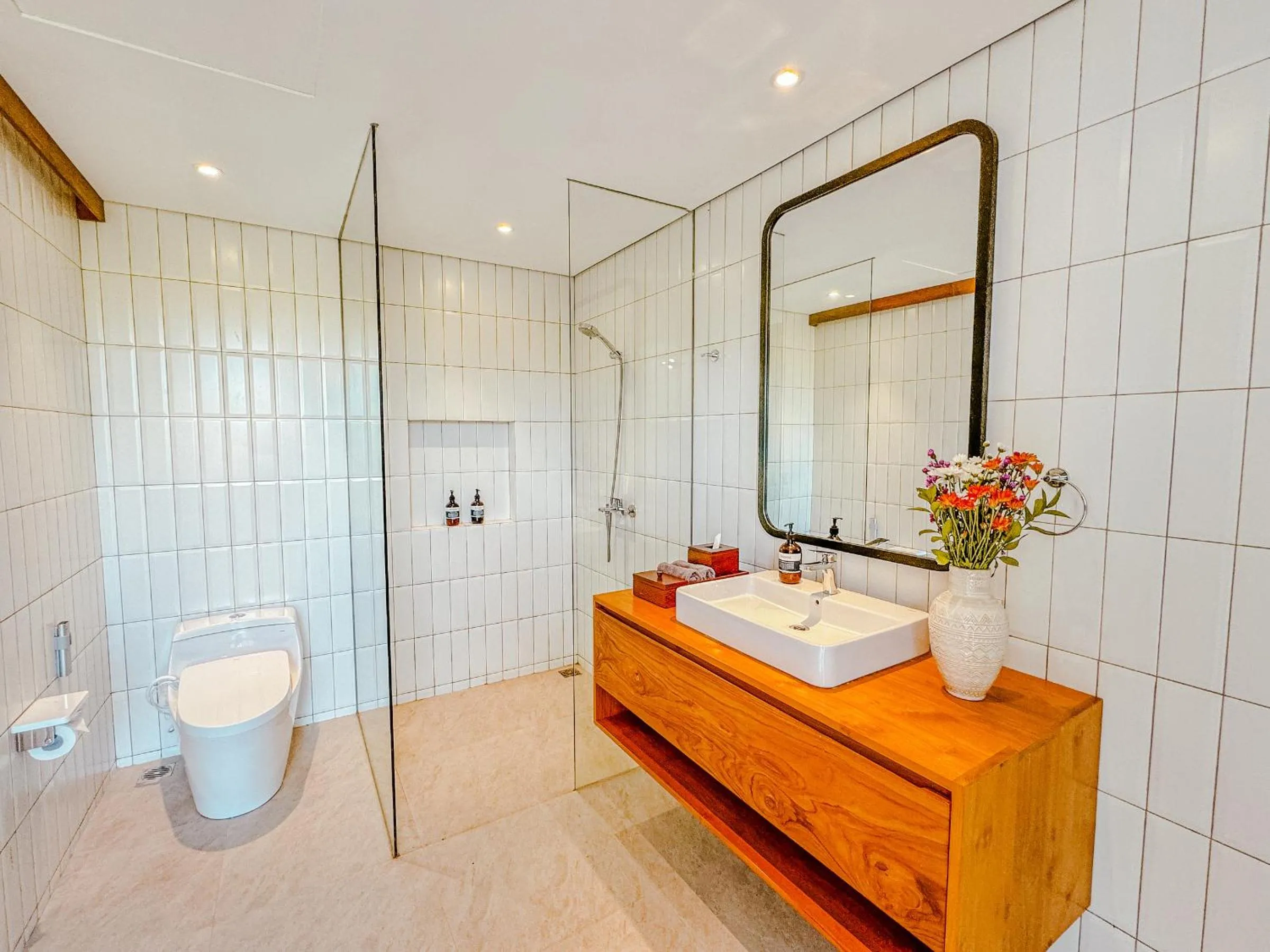 Shower in Villa Avocagolf Uluwatu by Nakula