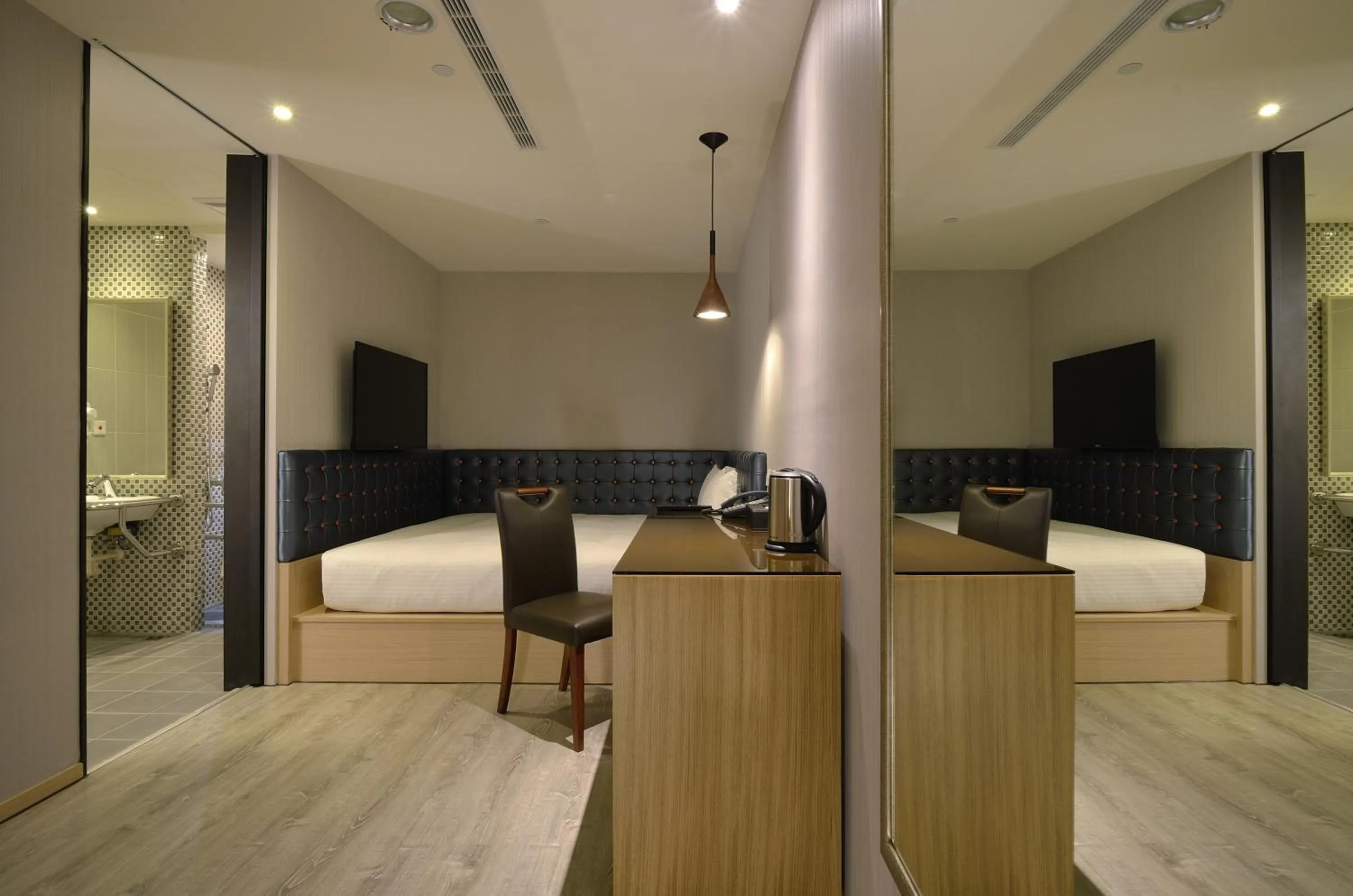 Photo of the whole room, Bed in Stay Hotel - Taichung Yizhong