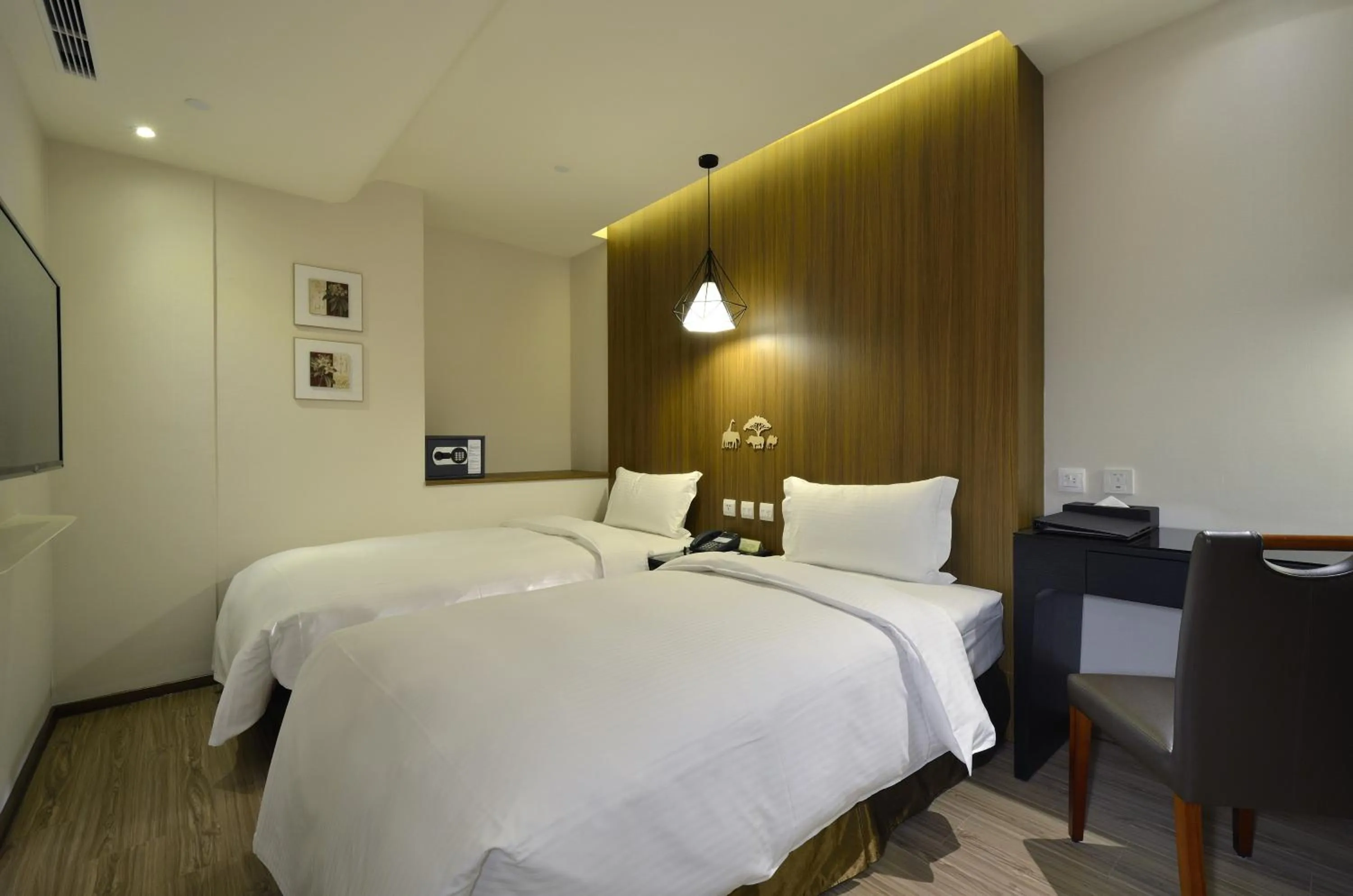 Bed in Stay Hotel - Taichung Yizhong