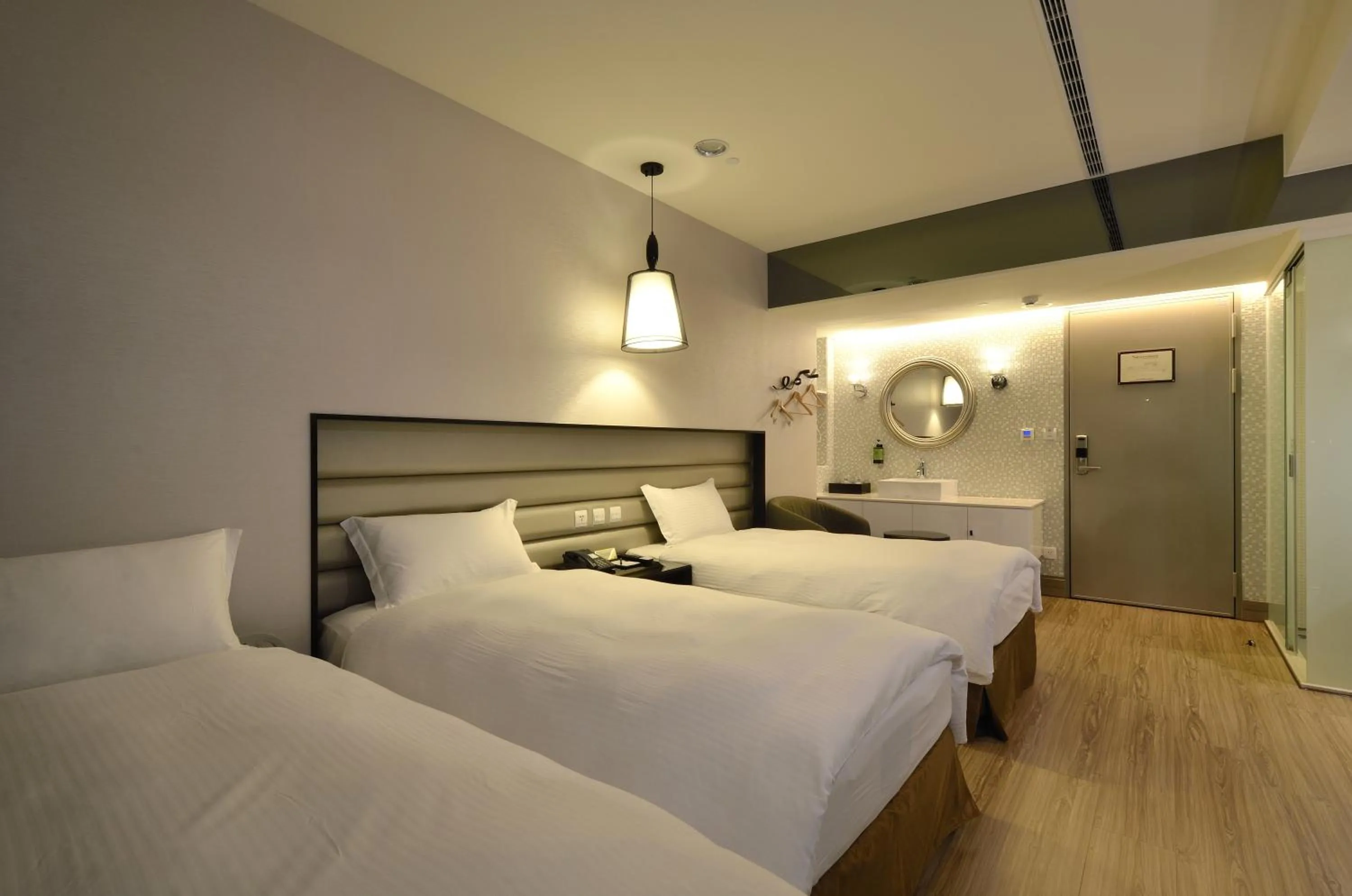 Photo of the whole room, Bed in Stay Hotel - Taichung Yizhong