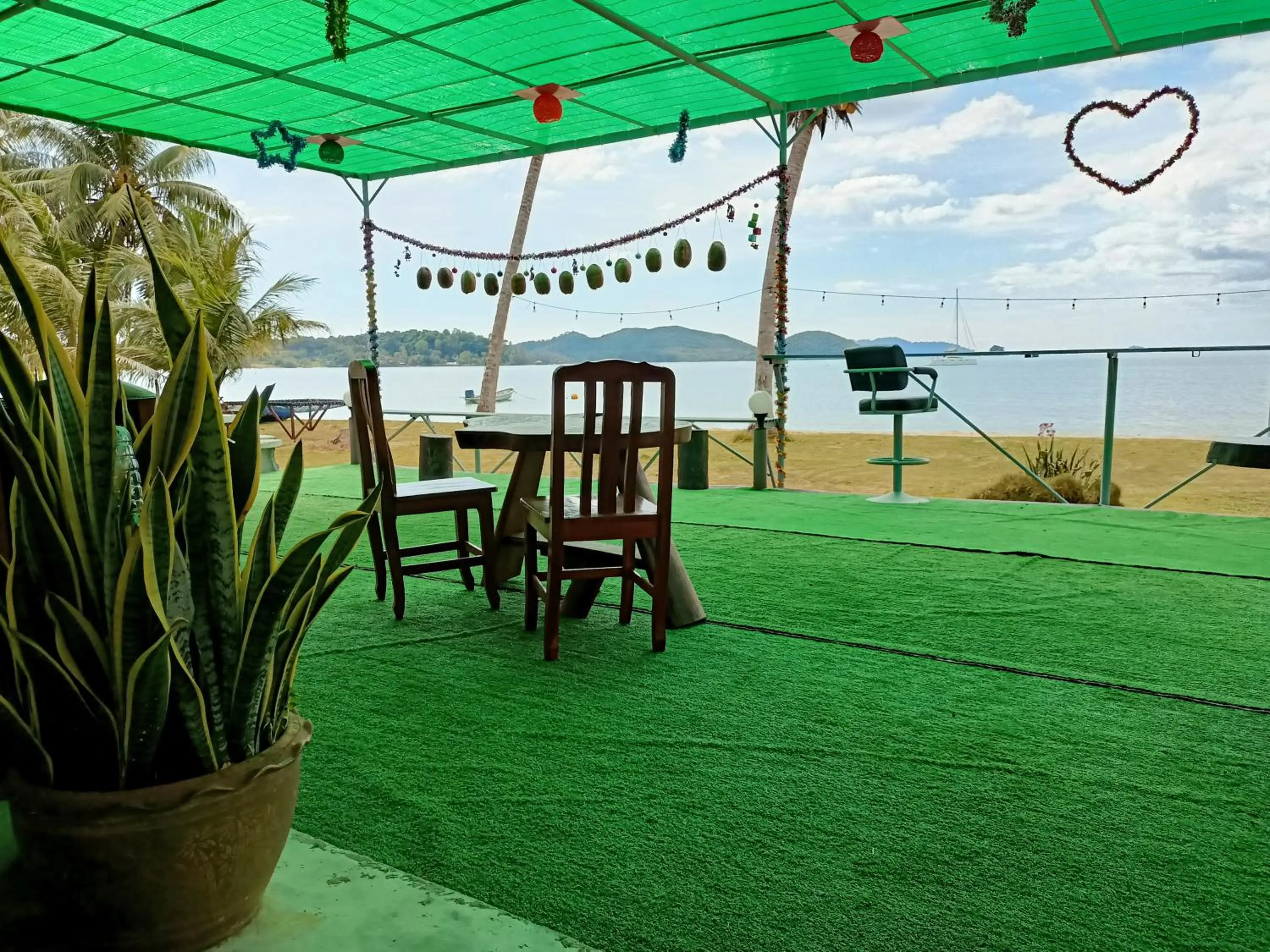 Inner courtyard view in Happy Days Resort