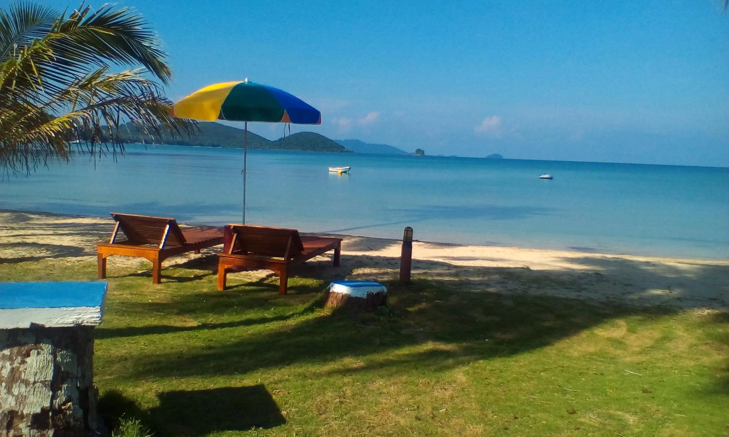 Beach in Happy Days Resort