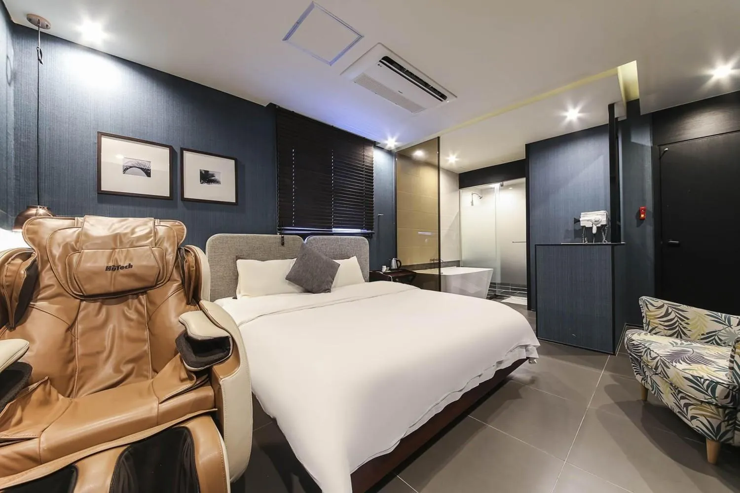 Bed in Brown Dot Yangjeong