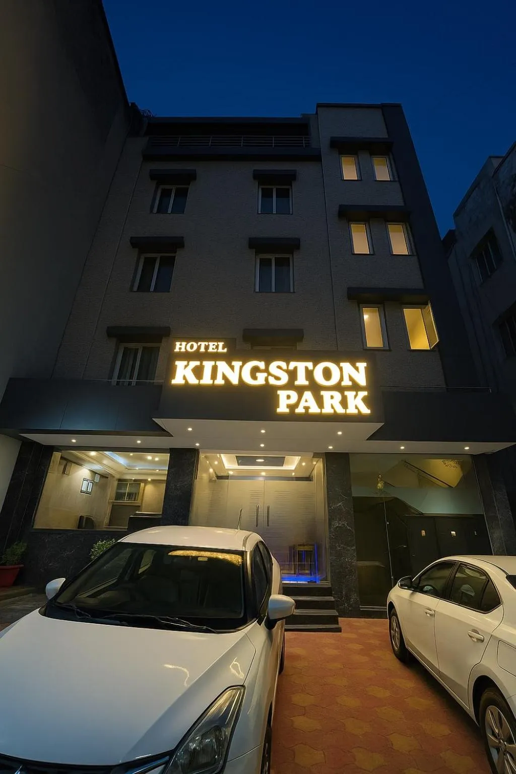 Hotel Kingston Park, Karol Bagh, New Delhi - 2 Mins from Metro