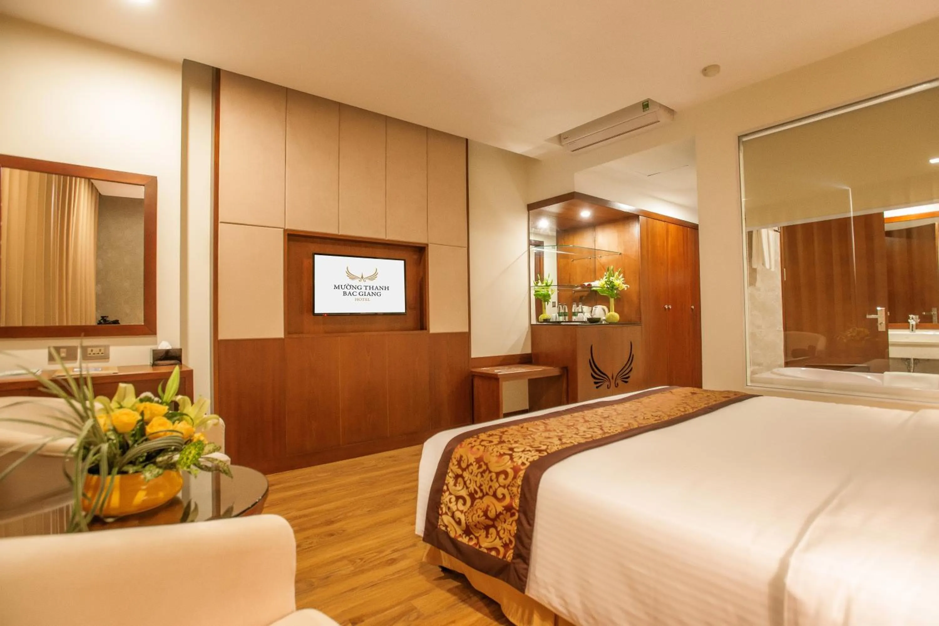 Bedroom, Bed in Muong Thanh Grand Bac Giang Hotel