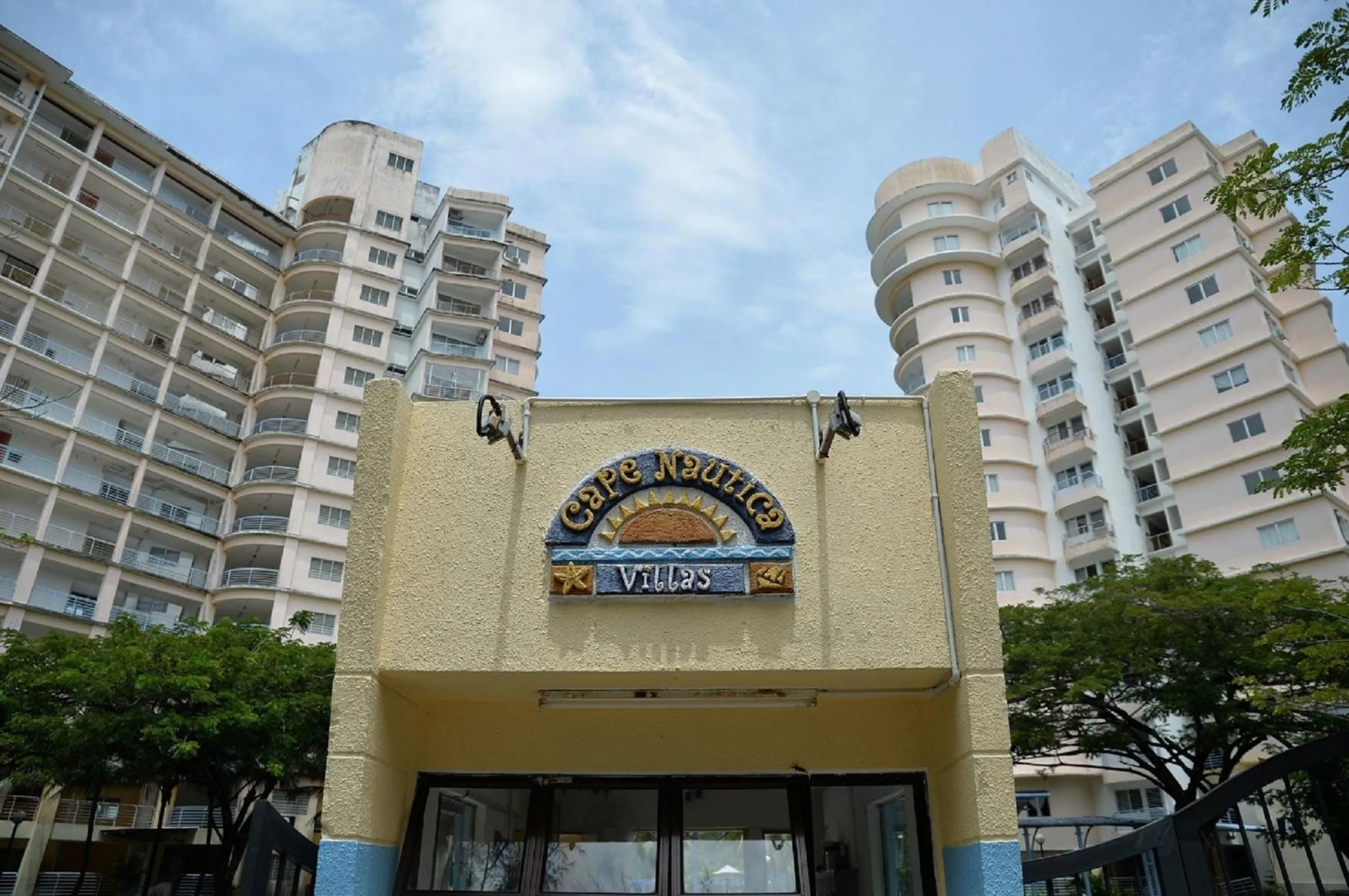 Facade/entrance in RC Cape Nautica Villas