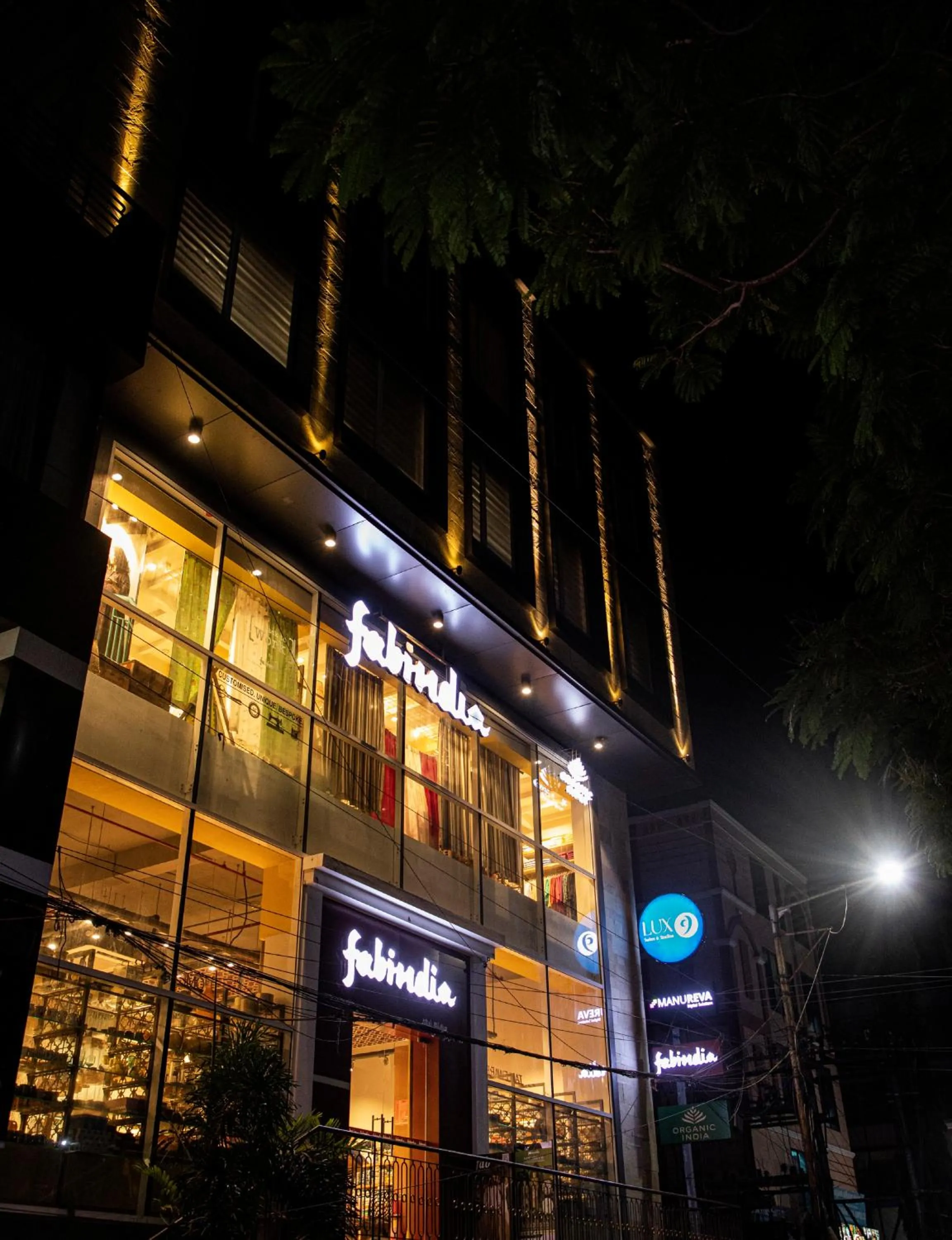 Property building in Pondy Heights - Suites and Studios