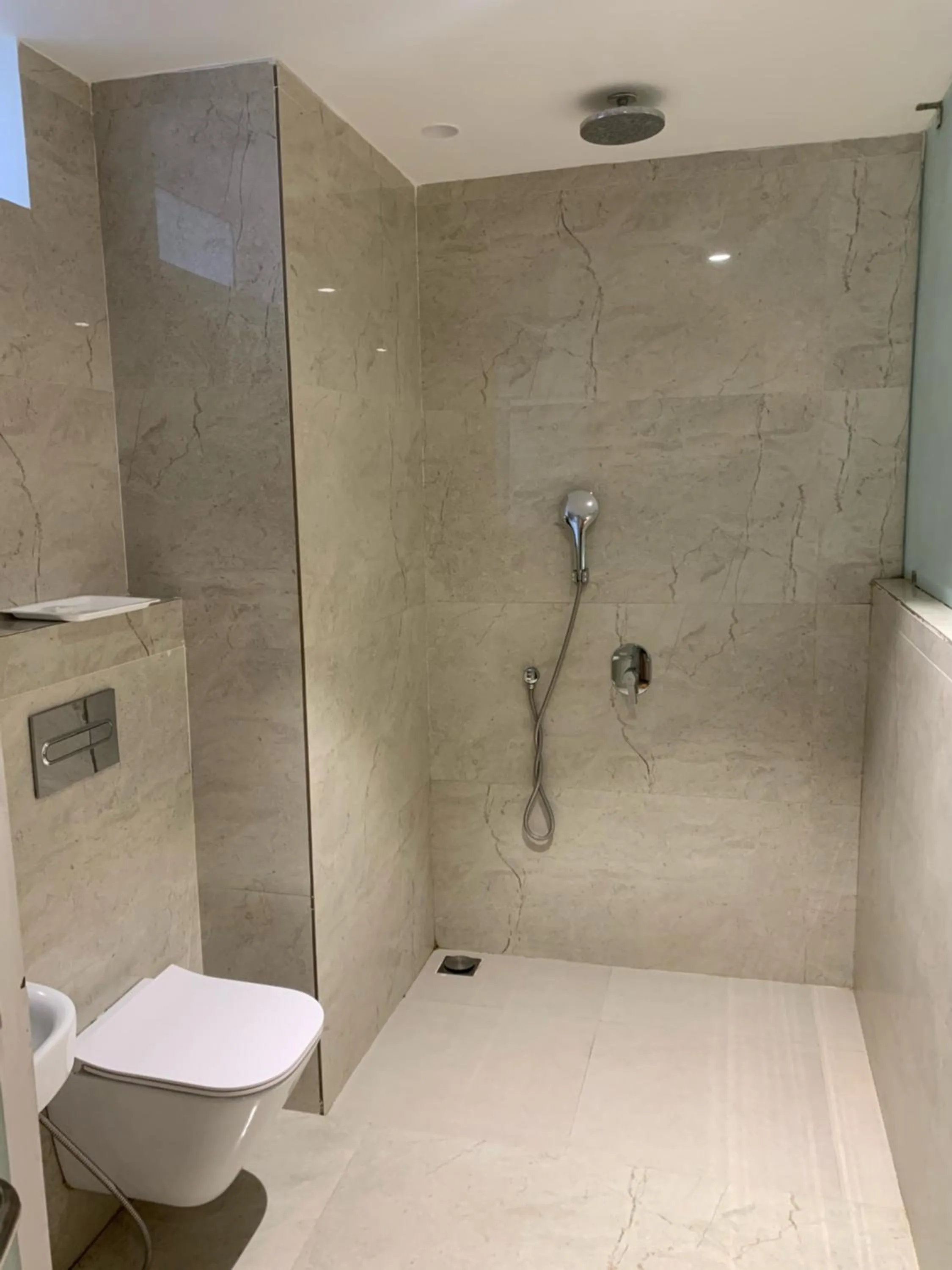 Bathroom in Pondy Heights - Suites and Studios