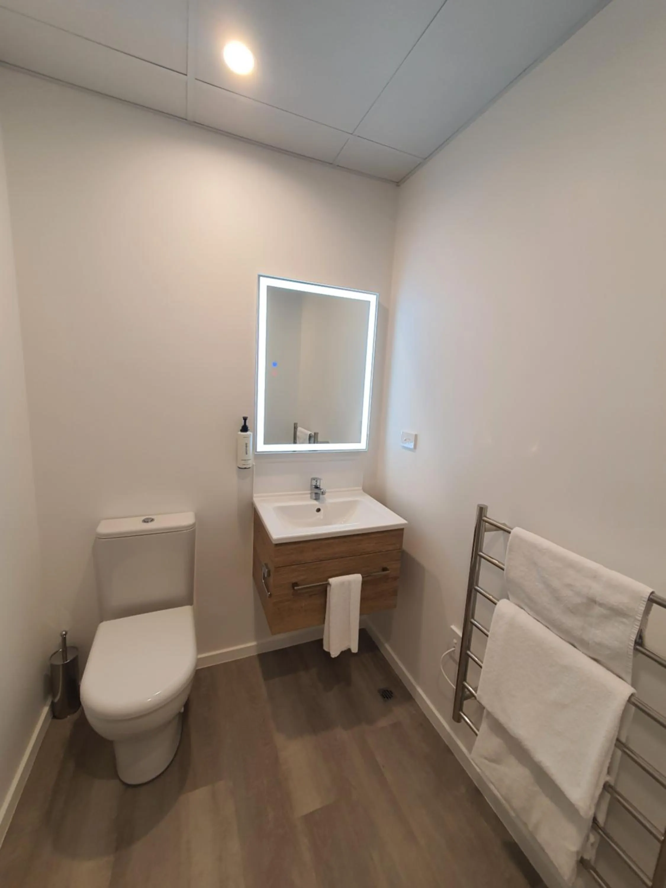 Bathroom in La Quinta by Wyndham Parnell Auckland