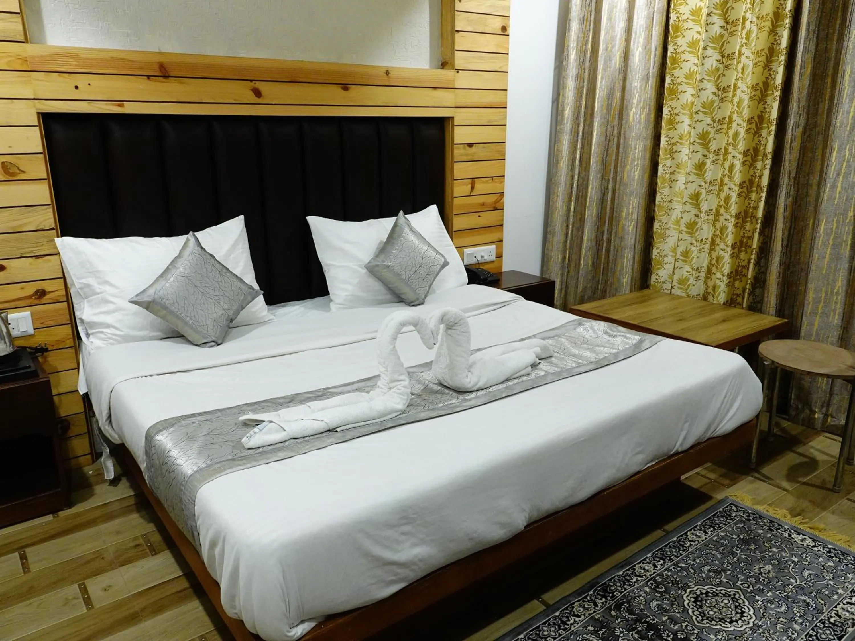 Bed in Rubystone Mussoorie A Leisure Resort