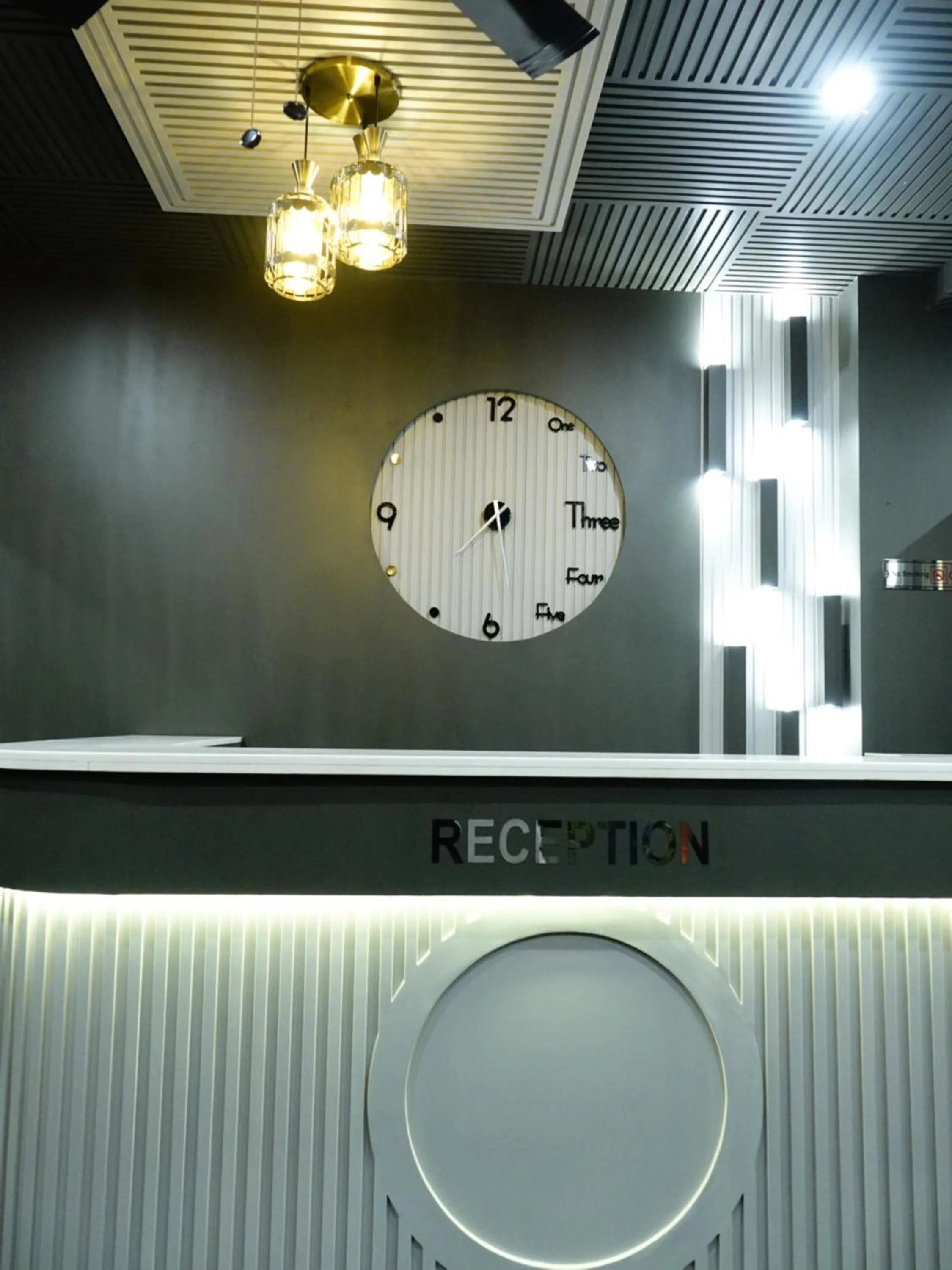 Lobby or reception in Rubystone Mussoorie A Leisure Resort