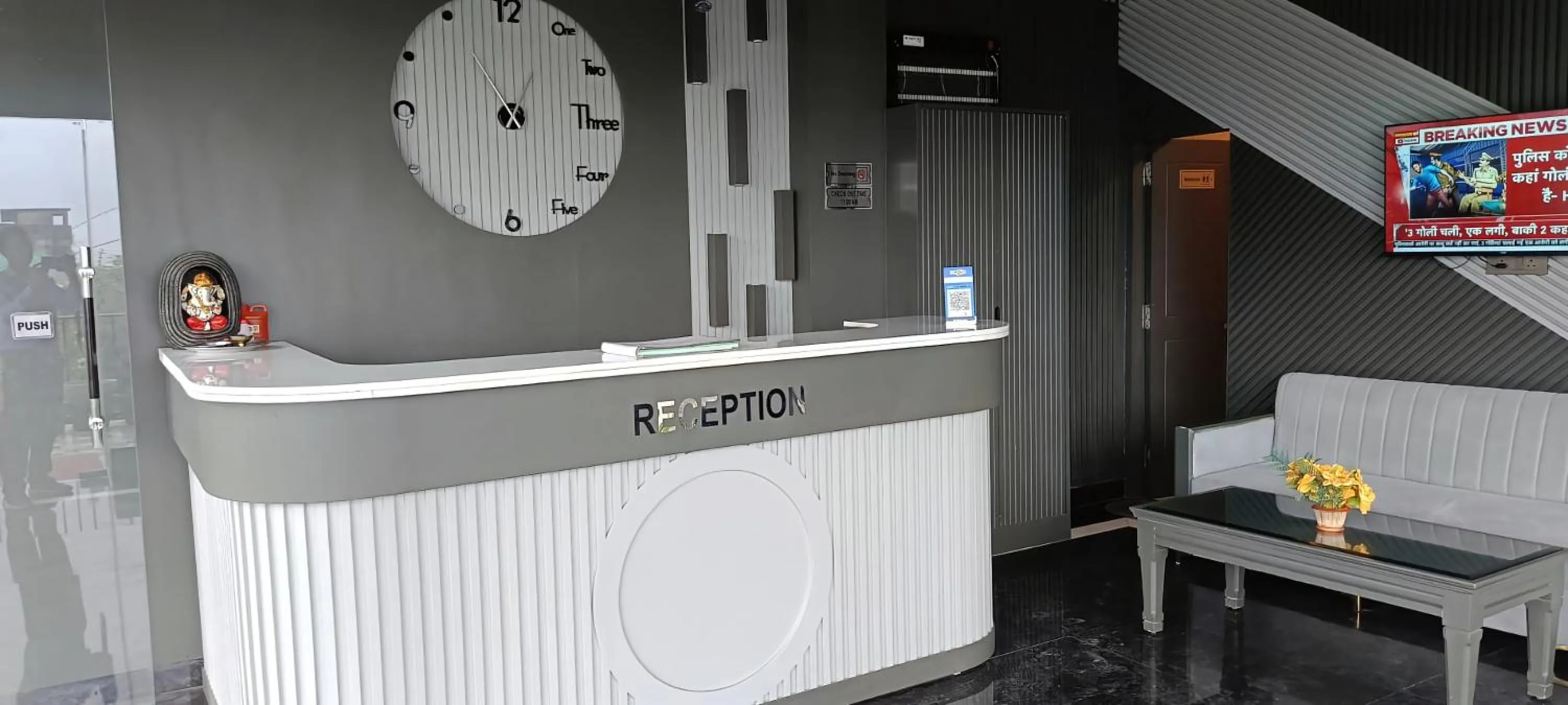 Lobby or reception in Rubystone Mussoorie A Leisure Resort