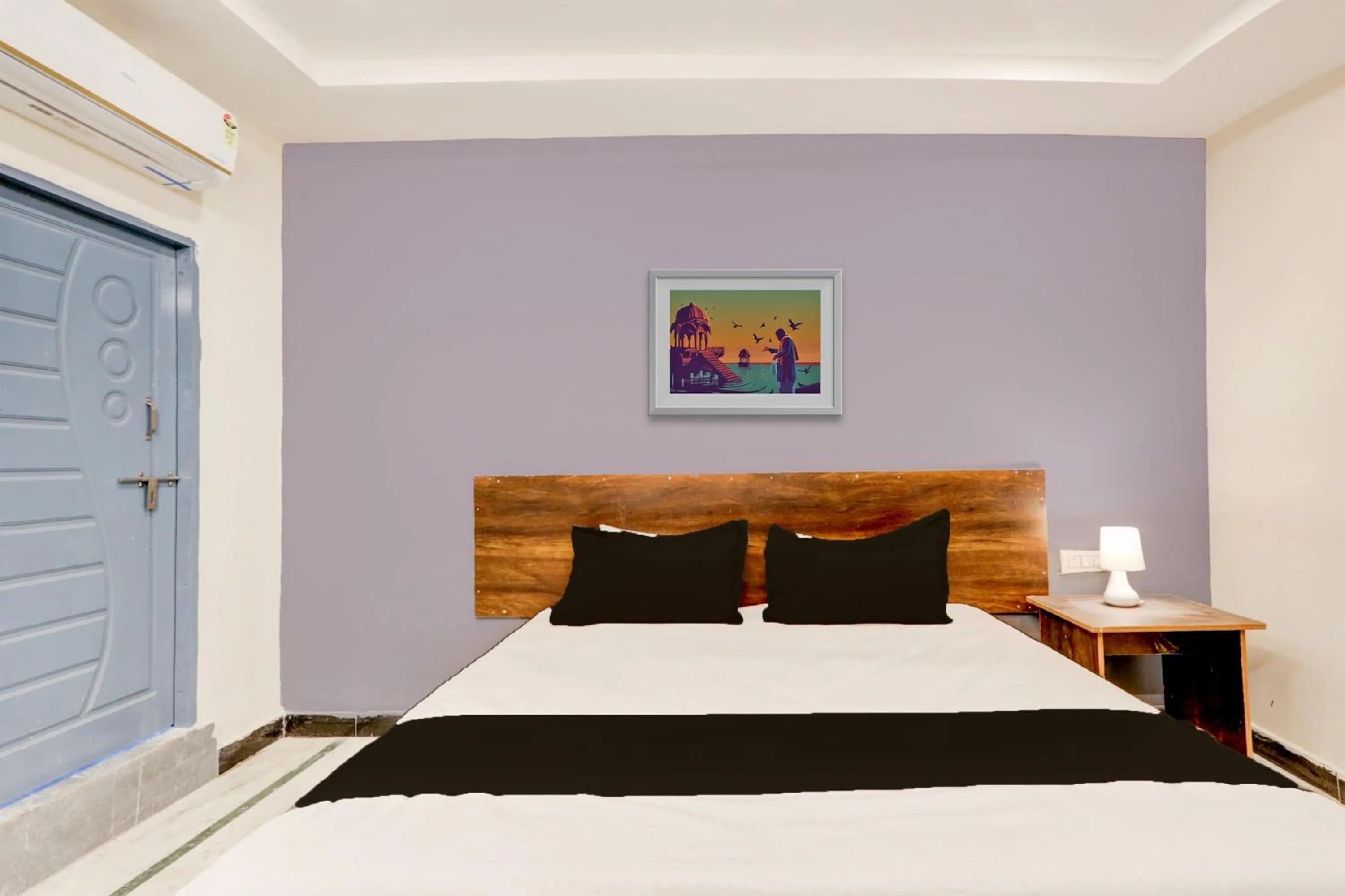 Bedroom, Bed in Hotel O R Square
