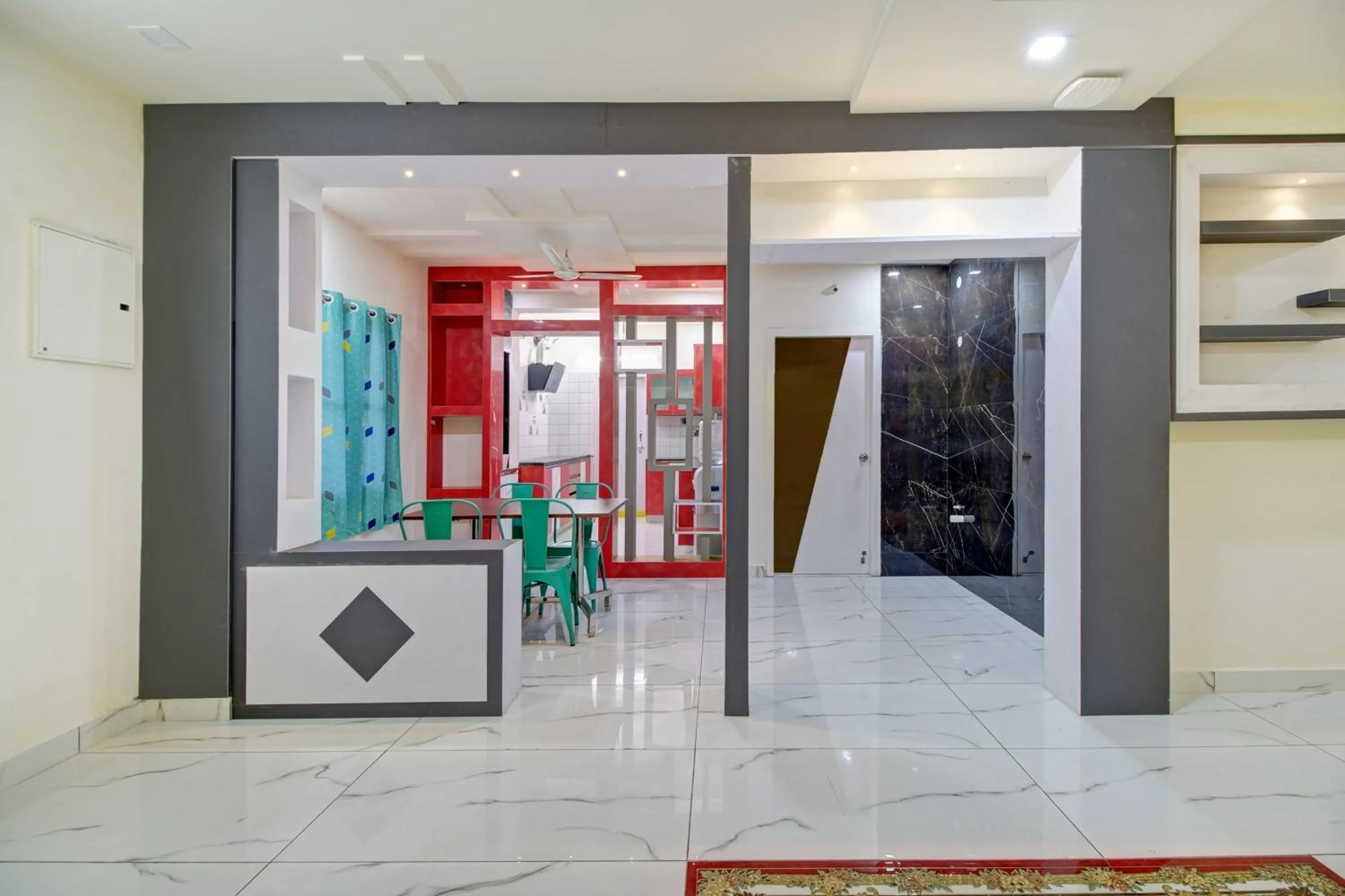 Kitchen or kitchenette in Hotel O Amaravathi Road Annapurna Nagar