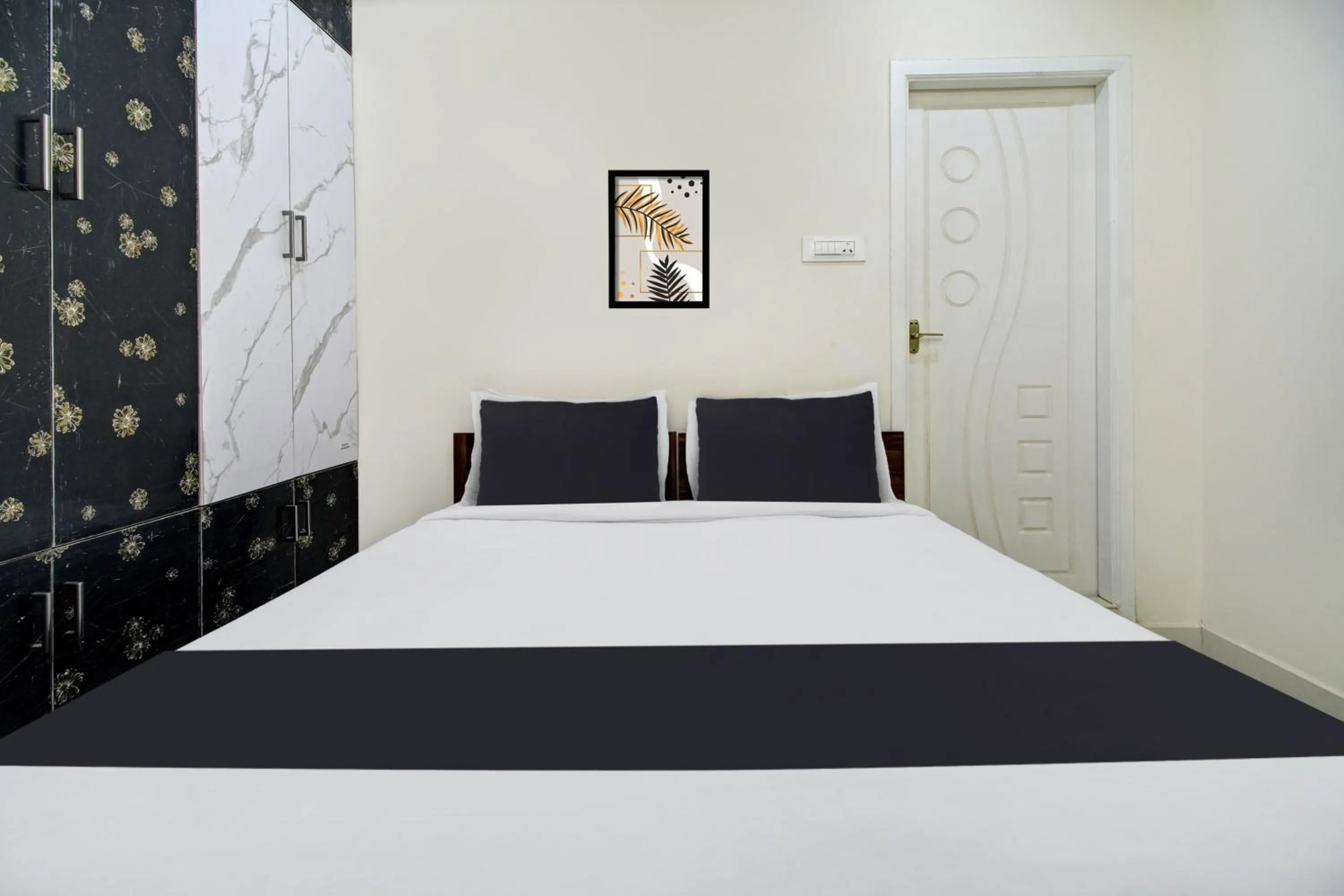 Bedroom, Bed in Hotel O Amaravathi Road Annapurna Nagar