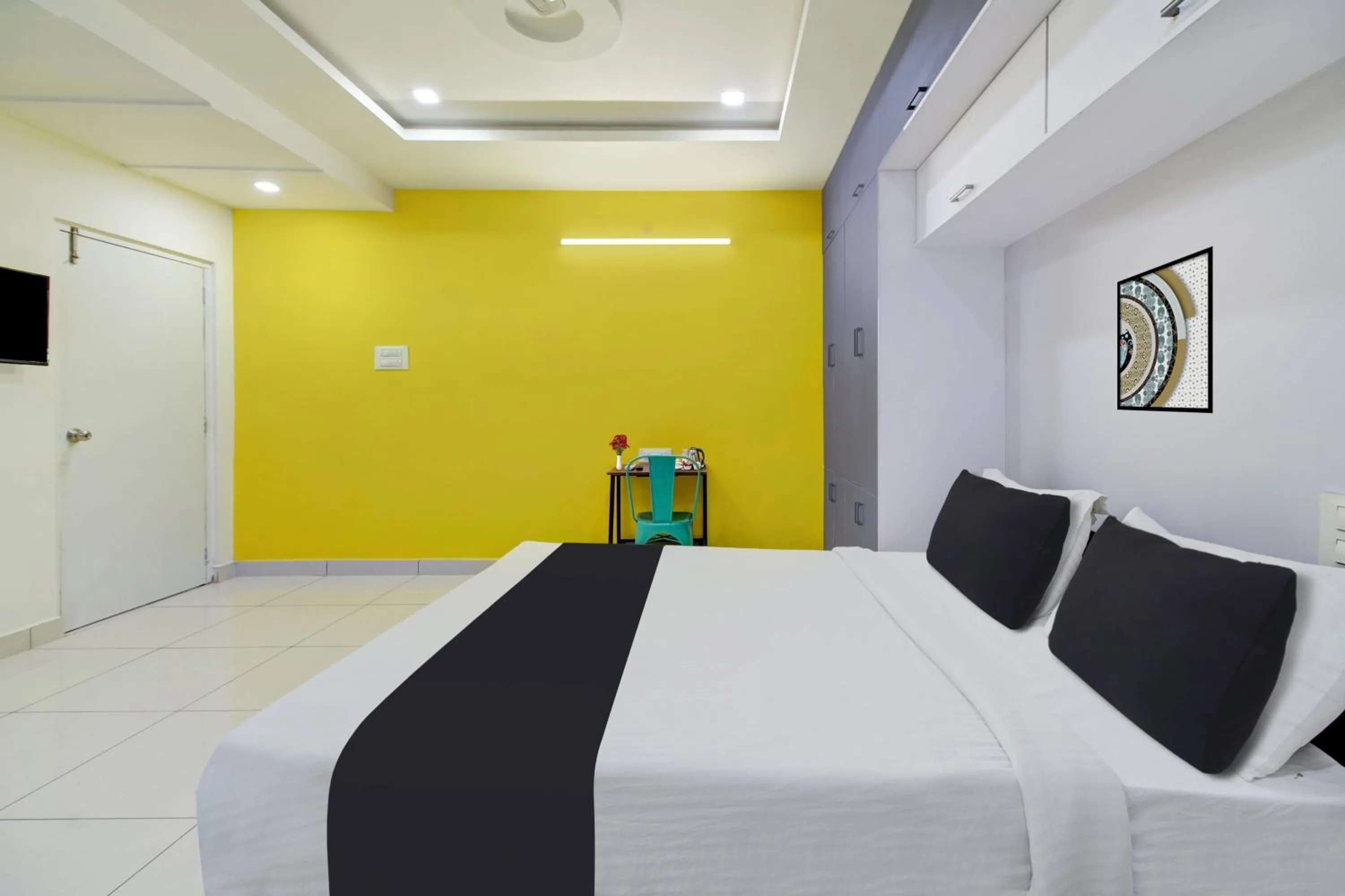 Bedroom, Bed in Hotel O Amaravathi Road Annapurna Nagar