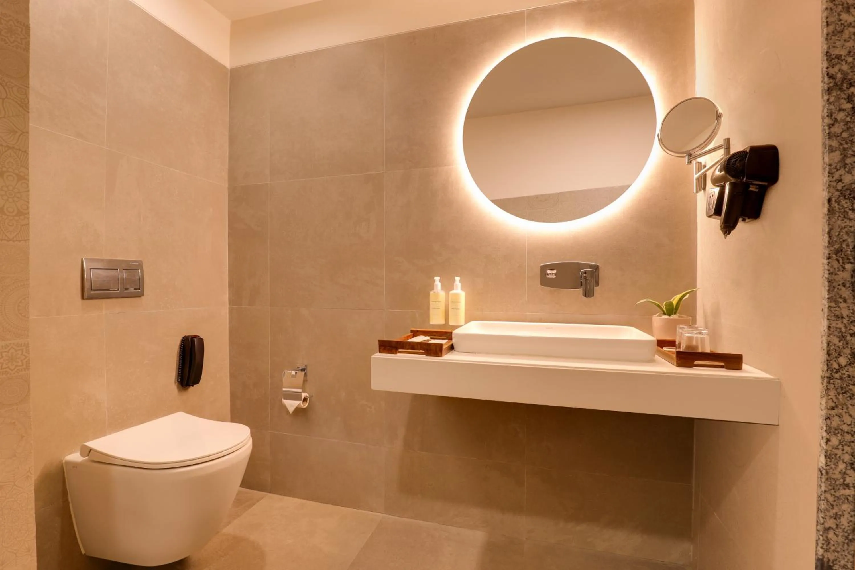 Toilet in Lemon Tree Resort, Somnath