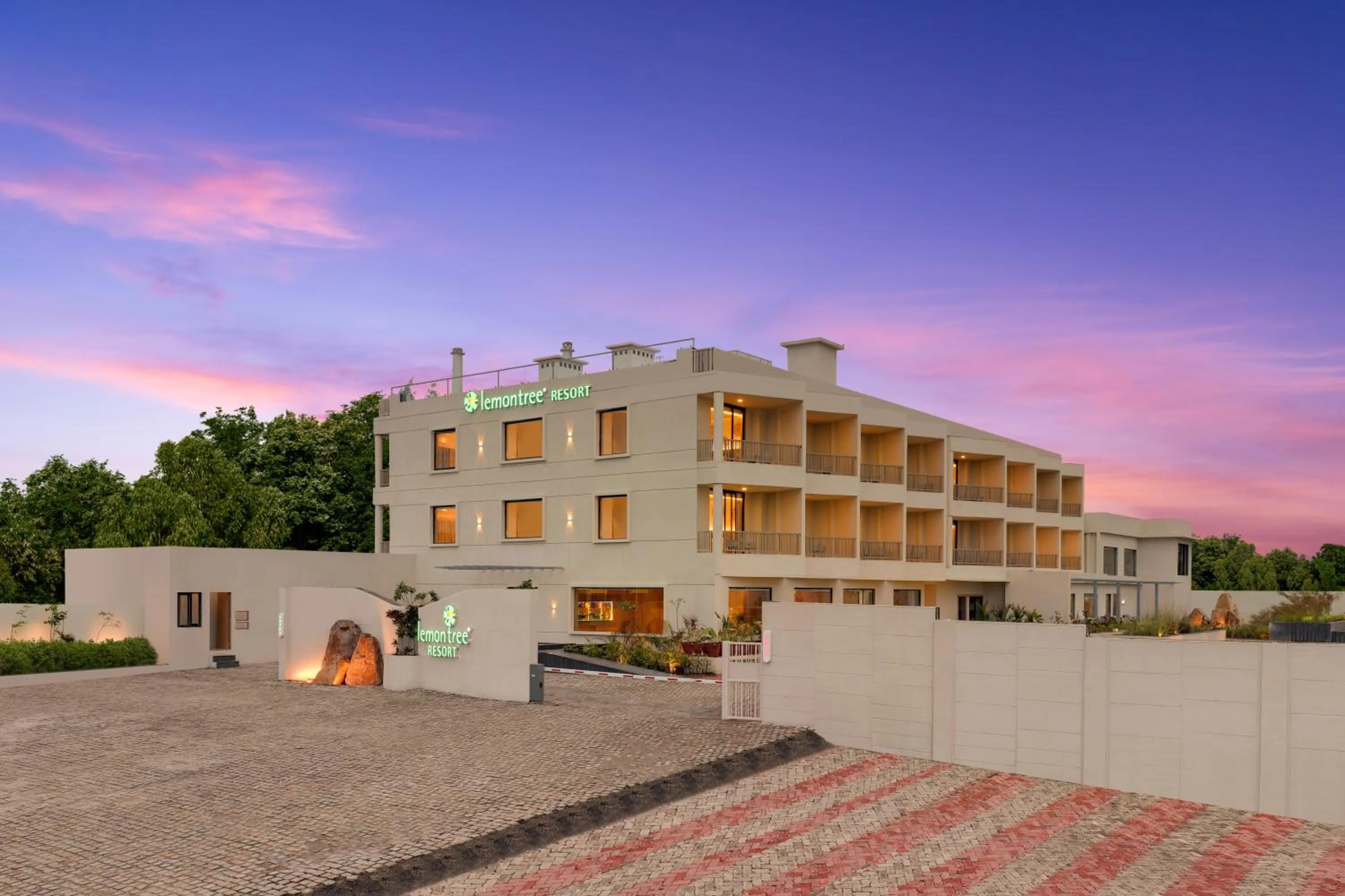 Facade/entrance in Lemon Tree Resort, Somnath