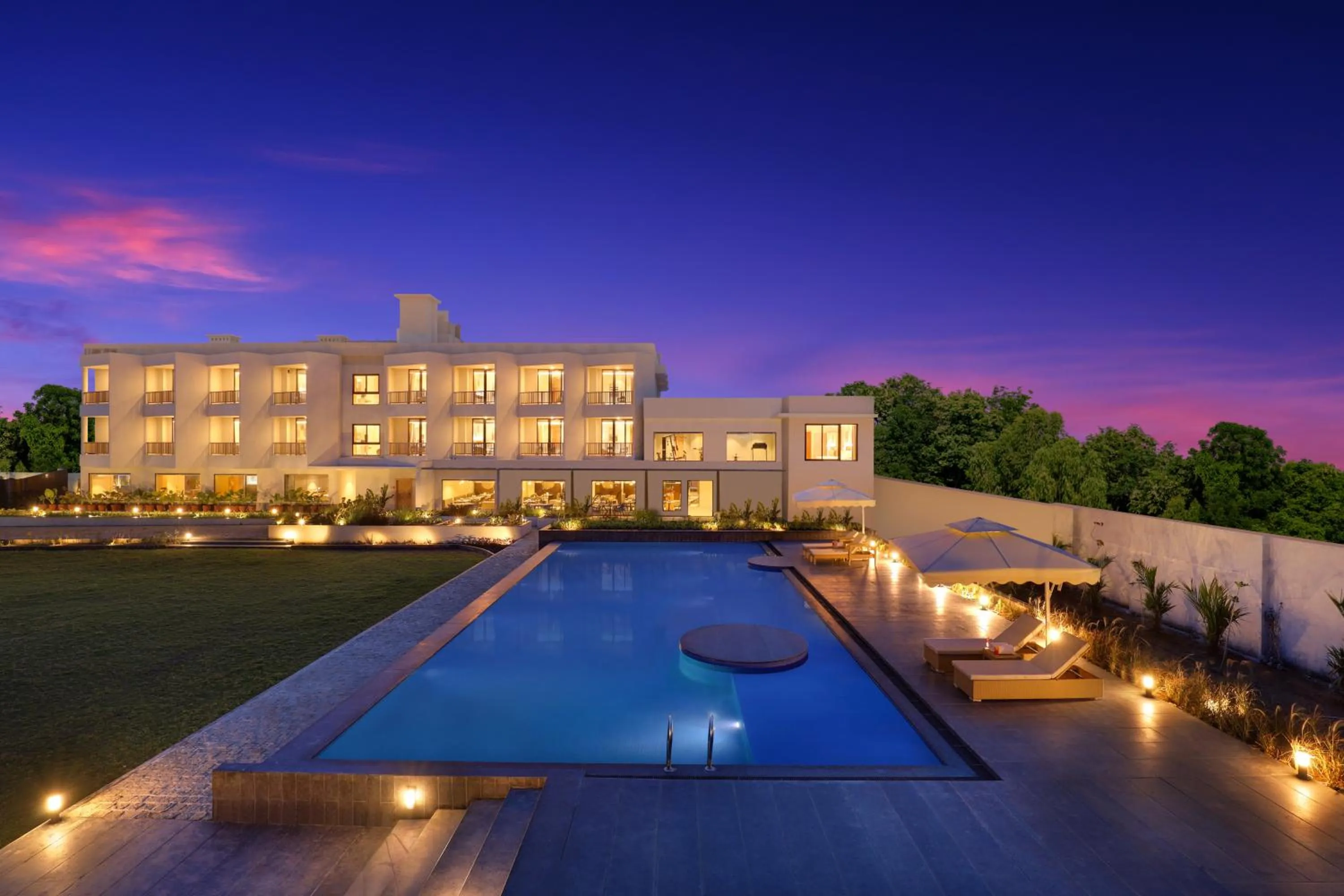 Swimming pool in Lemon Tree Resort, Somnath