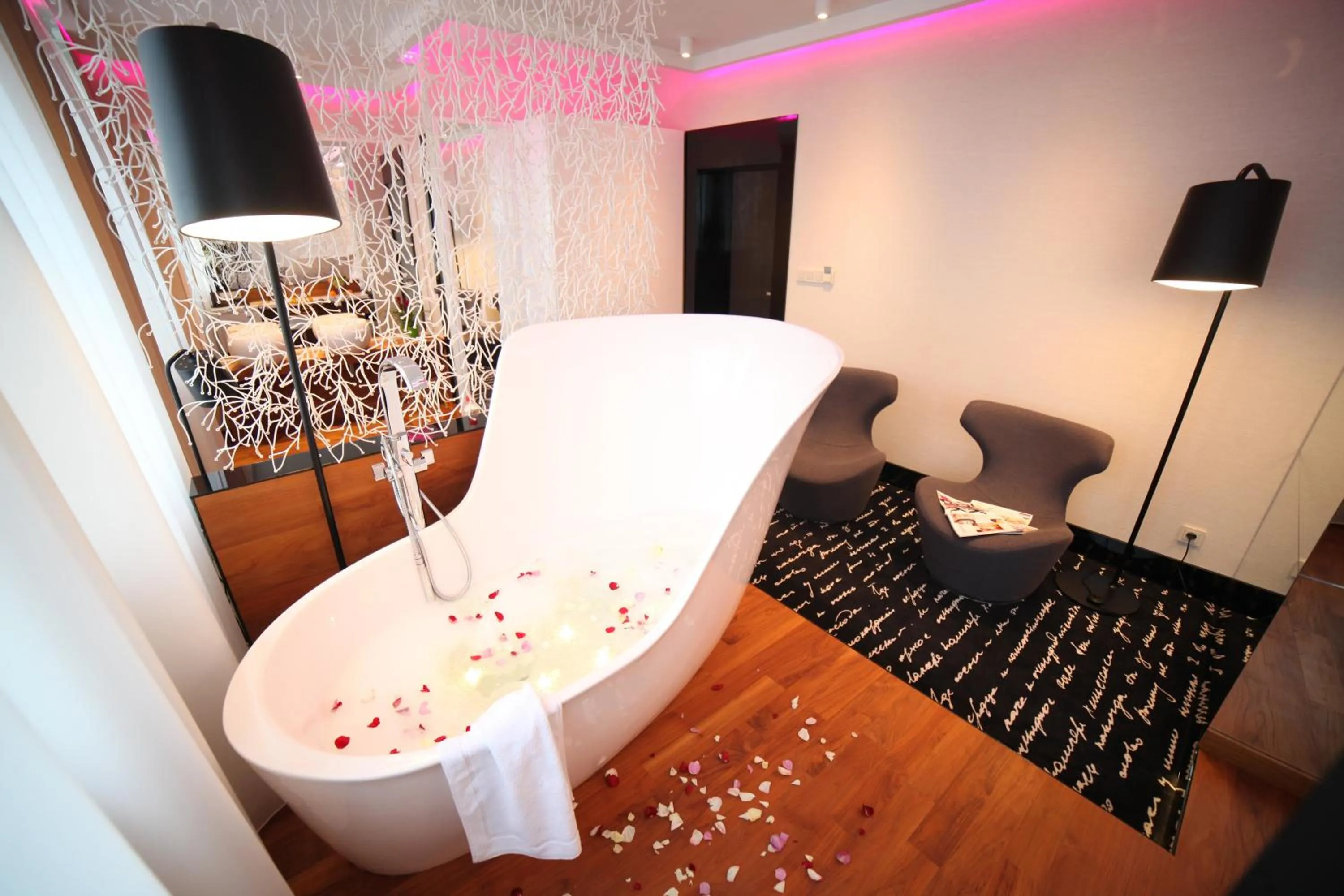 Photo of the whole room, Bed in Hotel Martina