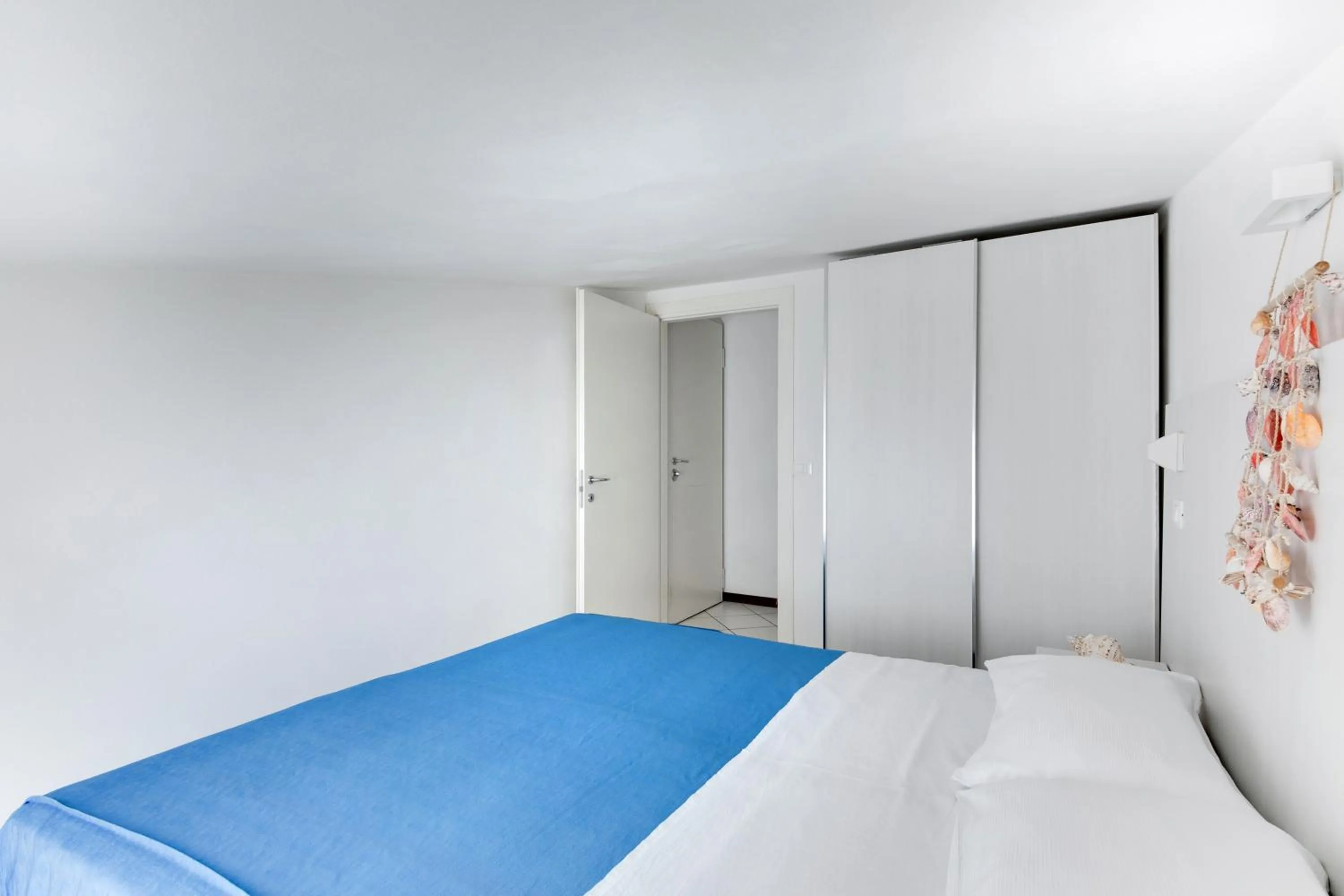 Bedroom, Bed in Residence Diffuso Arcobaleno