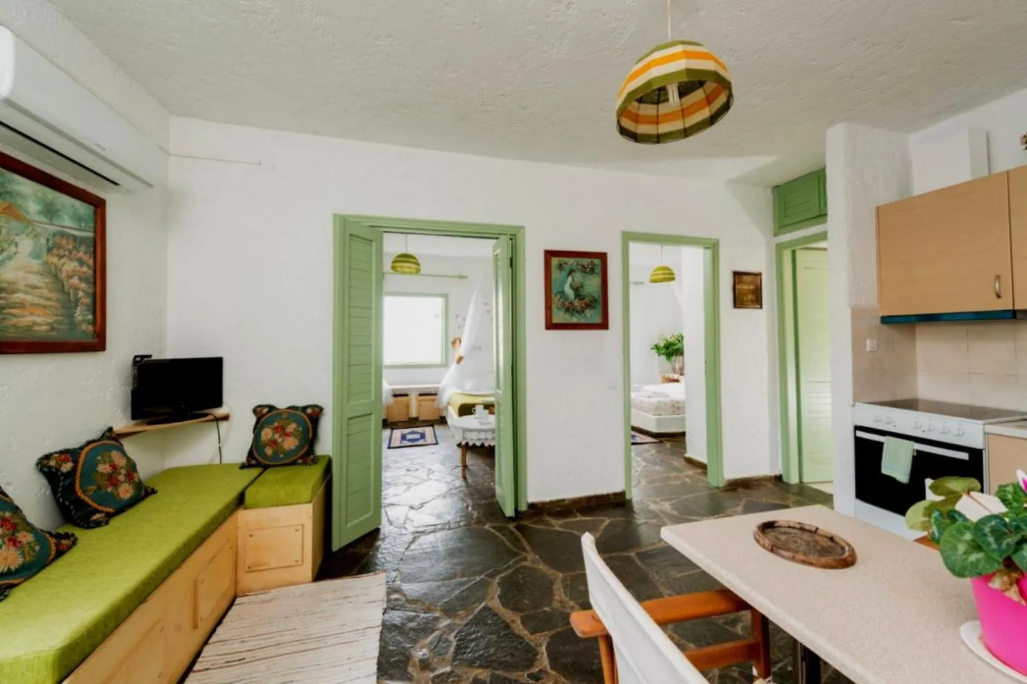 TV and multimedia in Elounda Collection Apartments