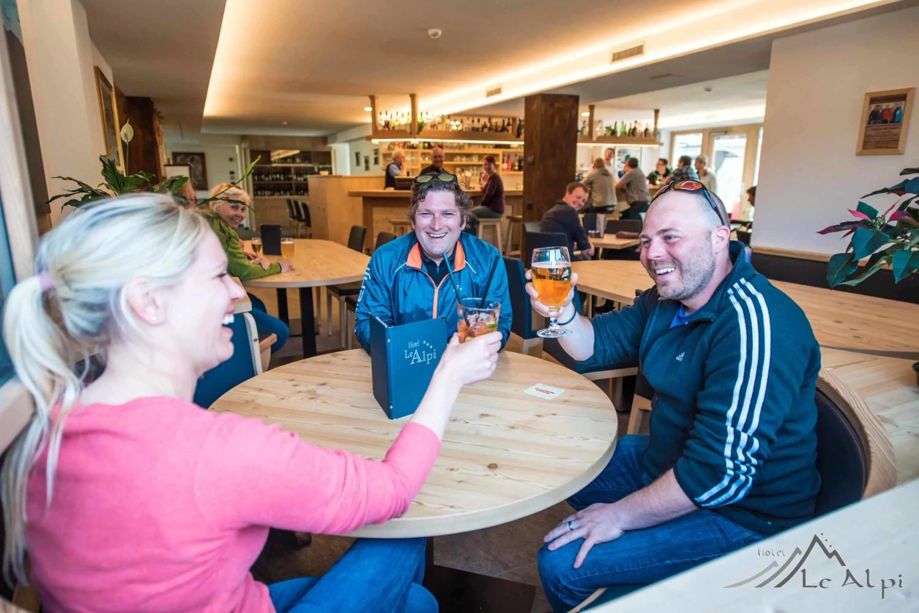 Lounge or bar in Hotel Le Alpi