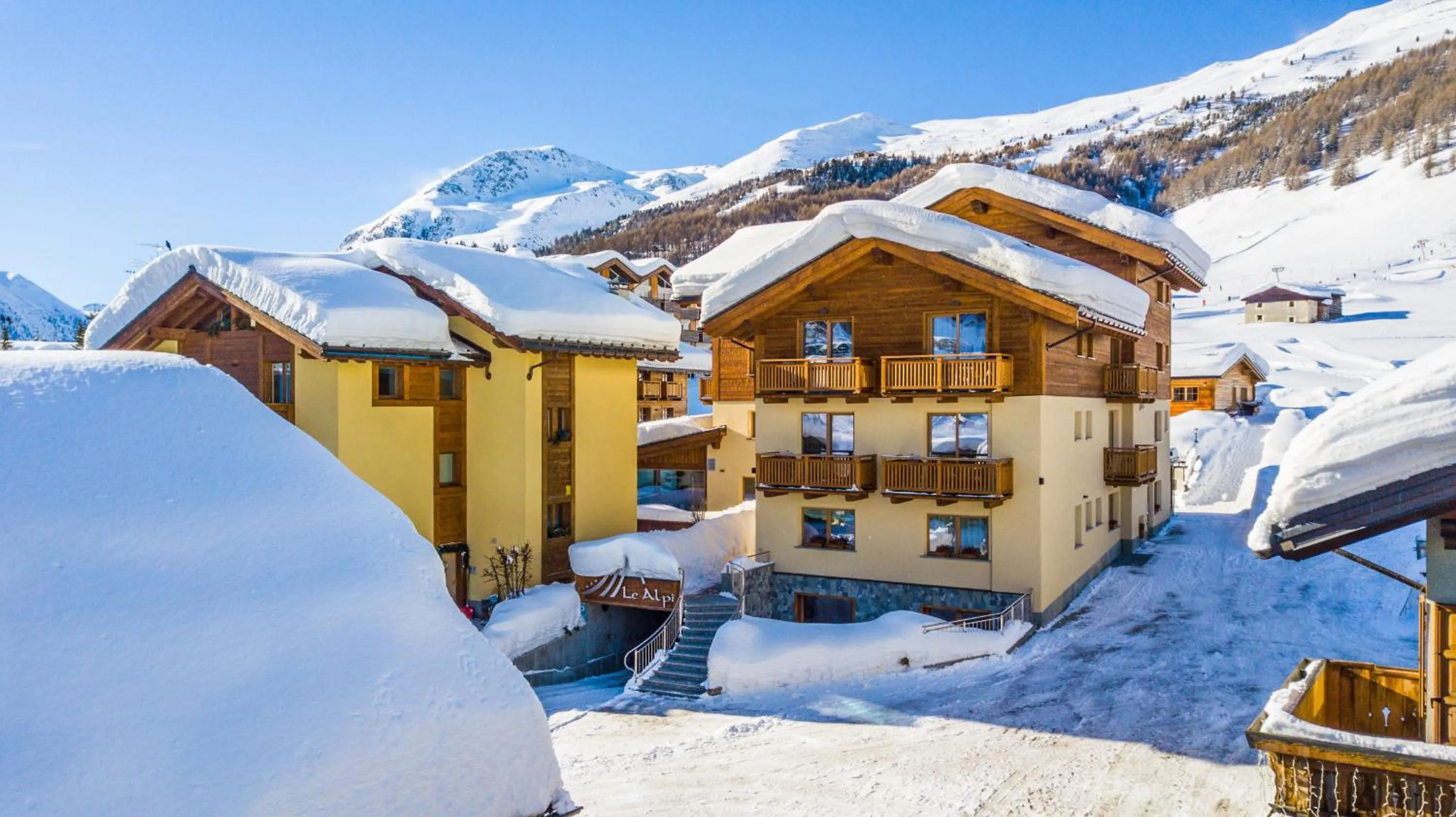 Facade/entrance in Hotel Le Alpi
