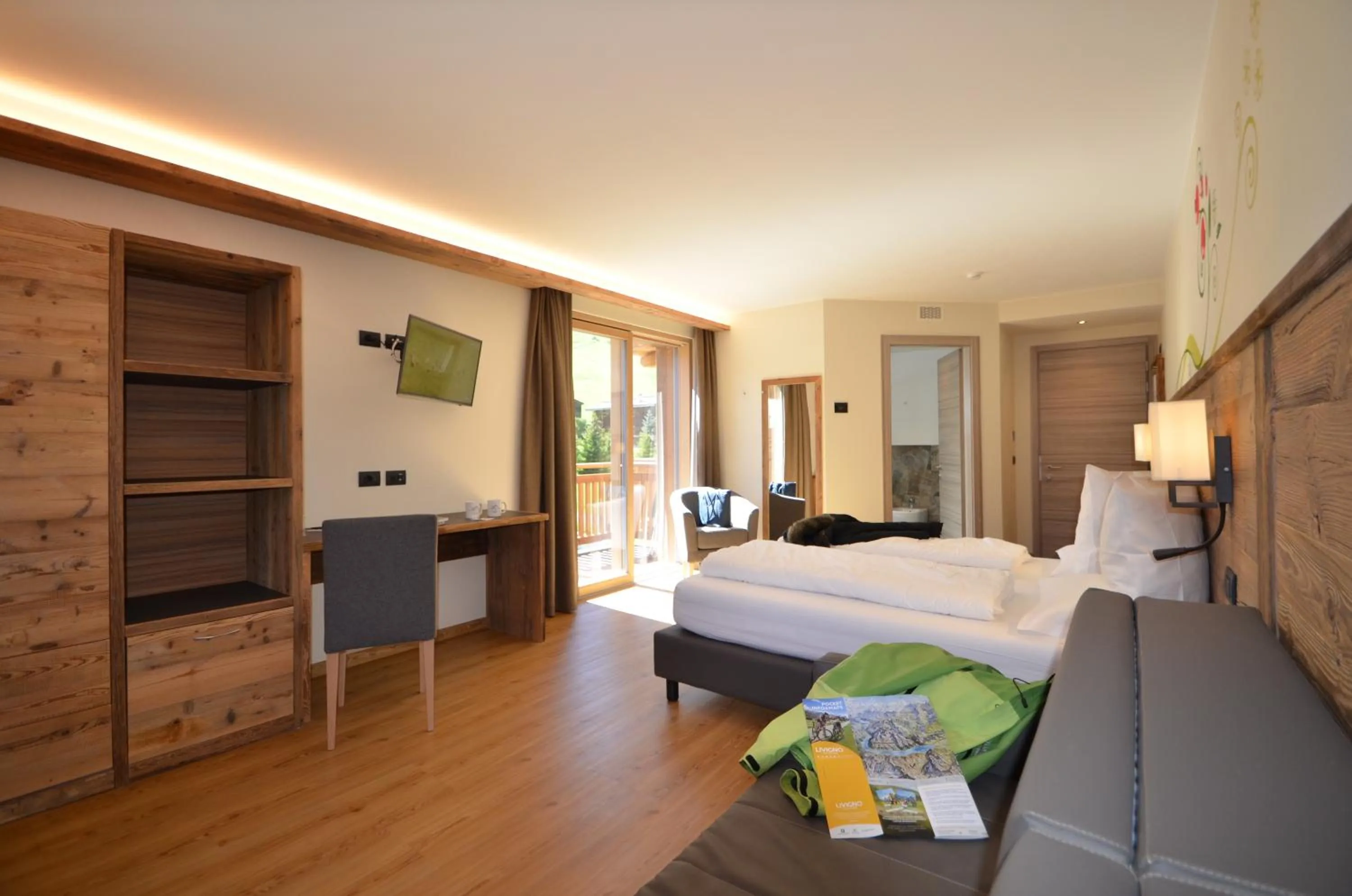 Photo of the whole room, Bed in Hotel Le Alpi