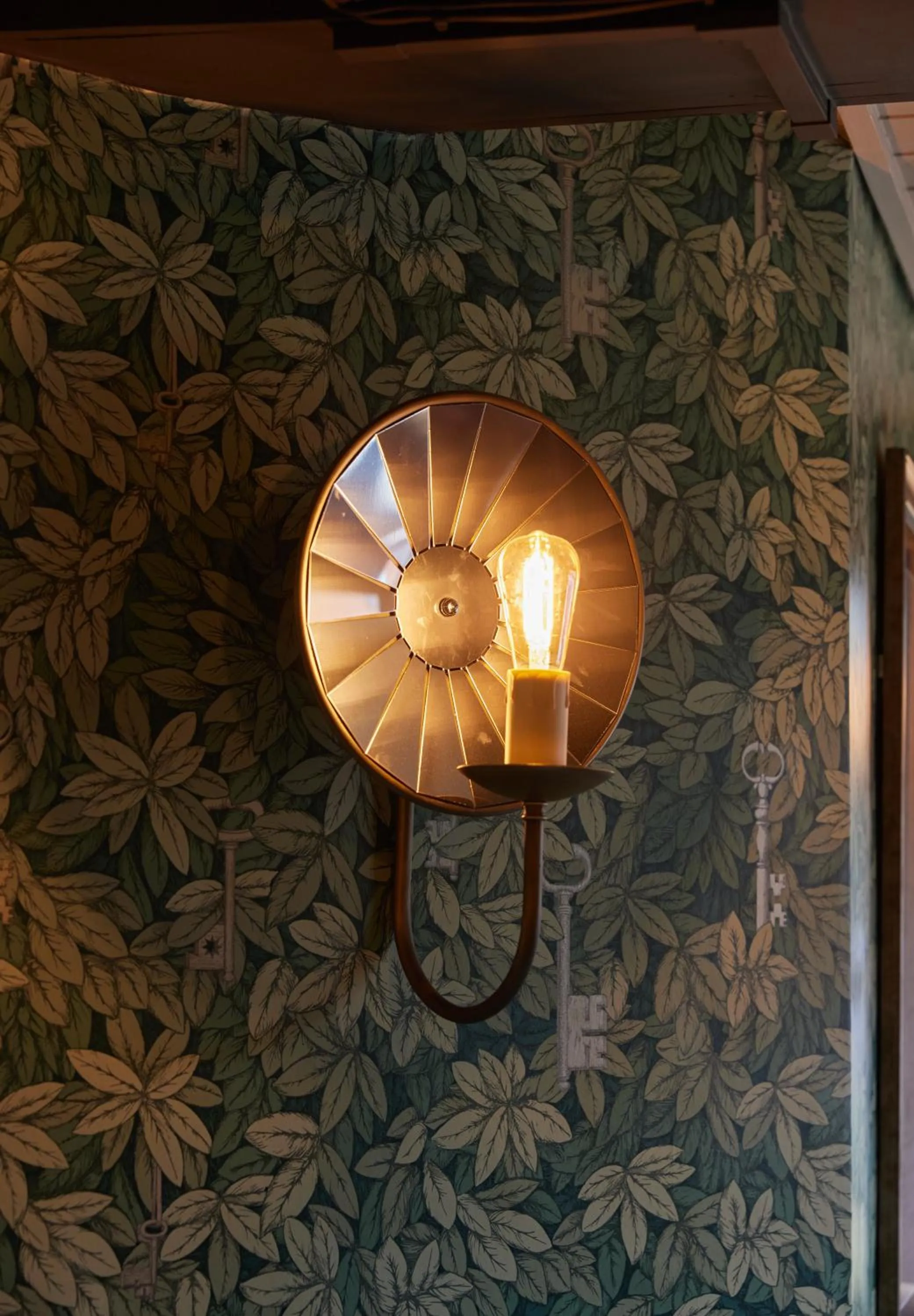 Decorative detail in The Kings Head Wroxham by Greene King Inns