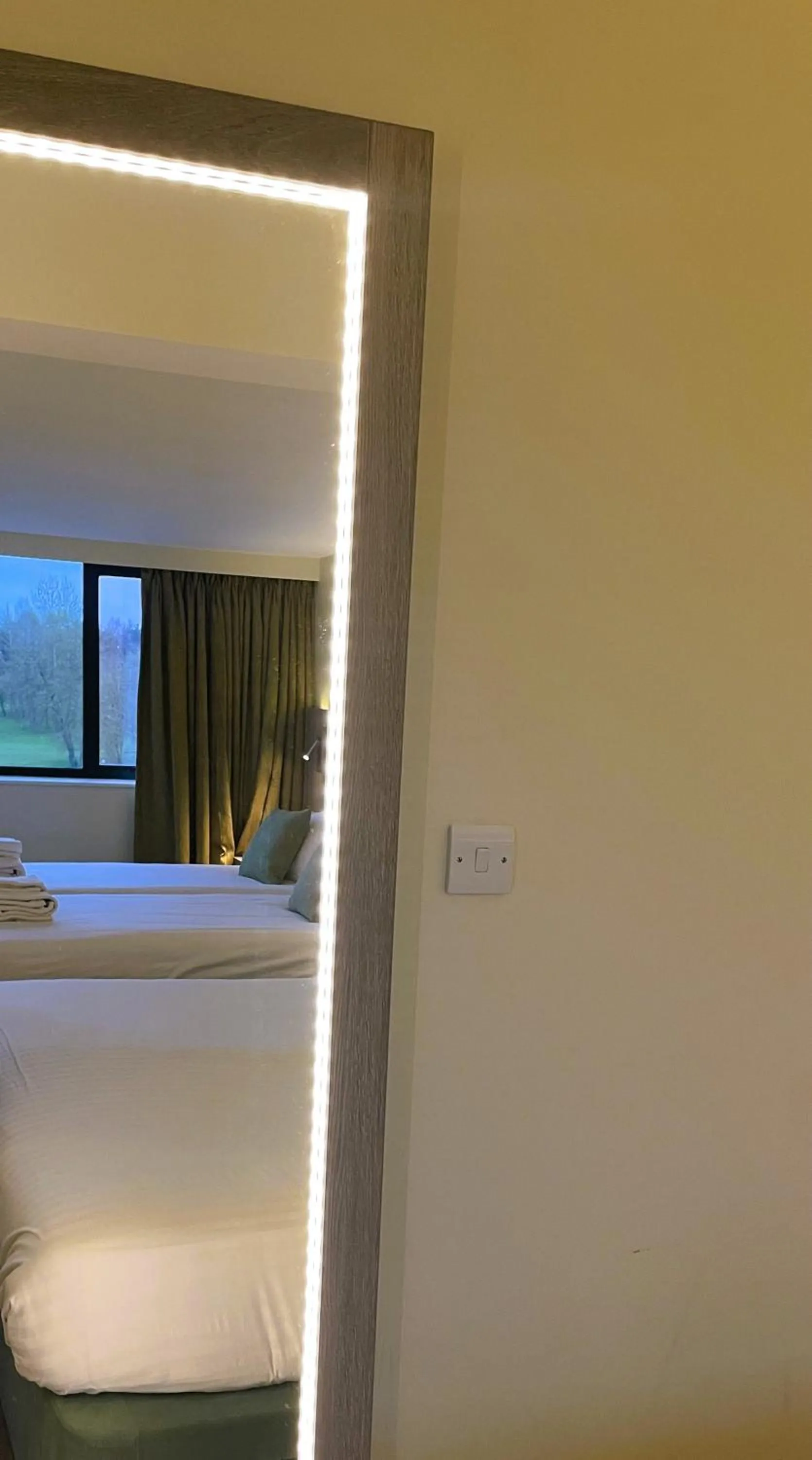 Bed in Hellidon Lakes Hotel