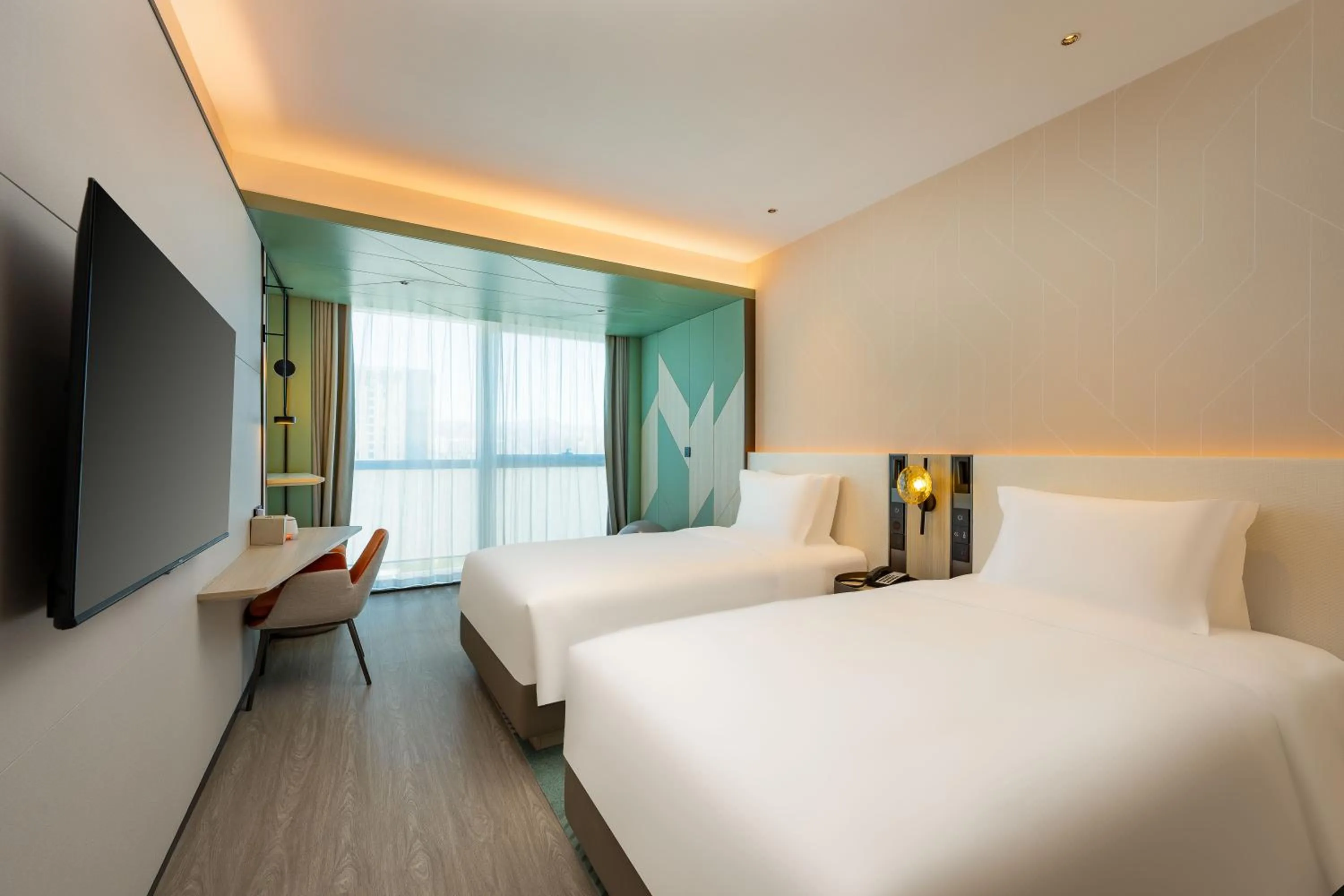 Bed in EVEN Hotel Qingdao Laoshan - an IHG Hotel