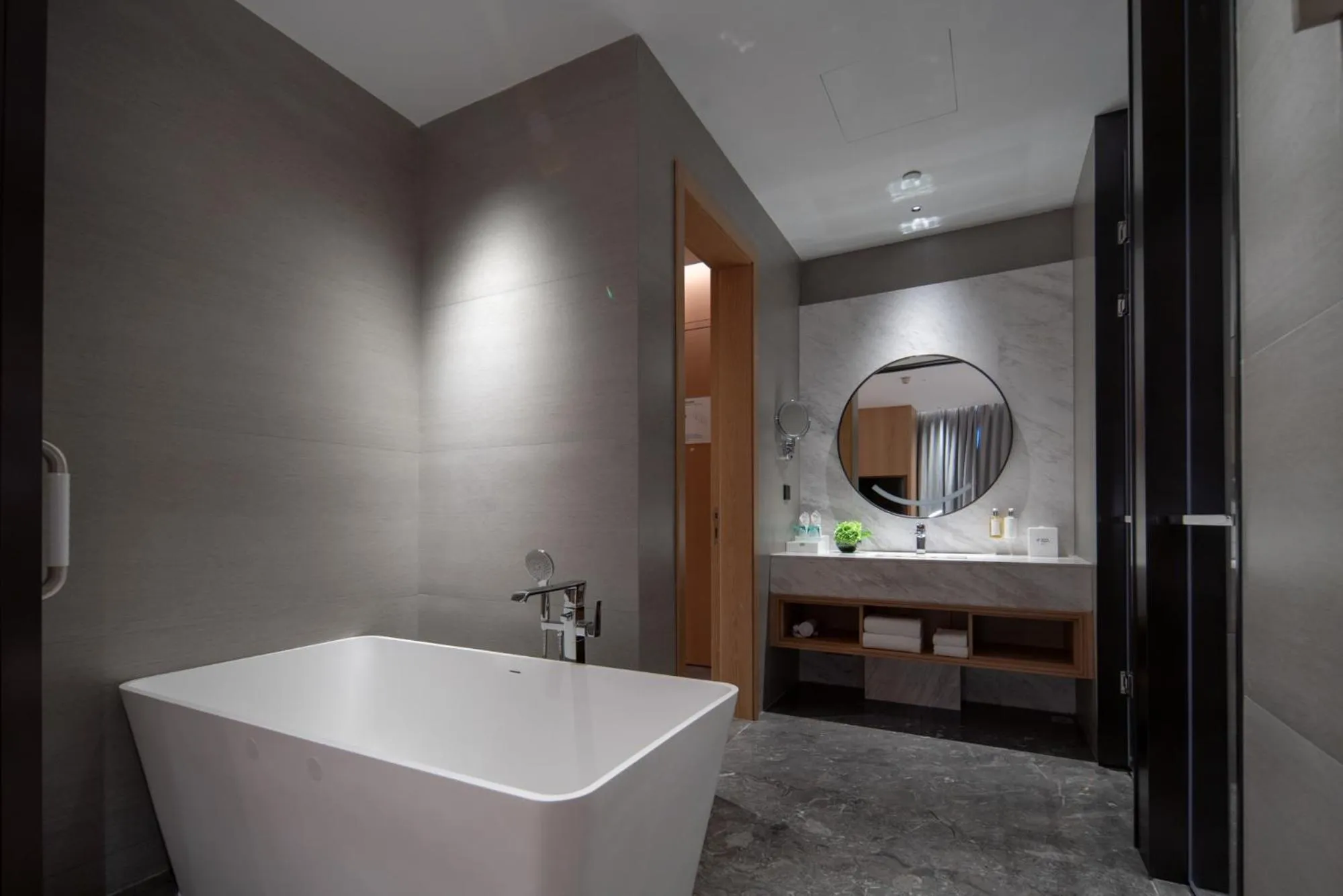 Toilet in Holiday Inn Guiyang Airport by IHG