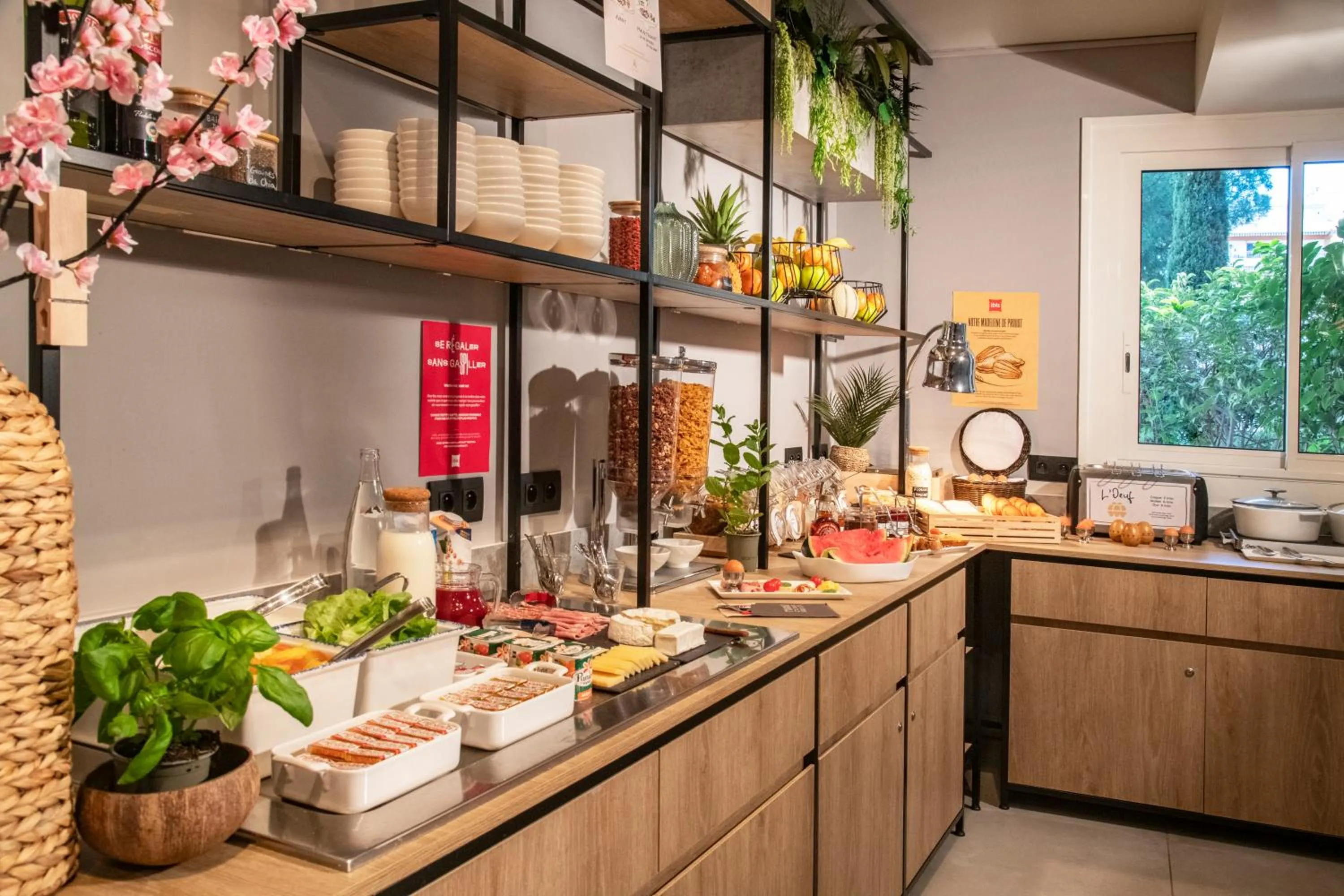 Breakfast in Ibis Roquebrune Cap Martin Menton