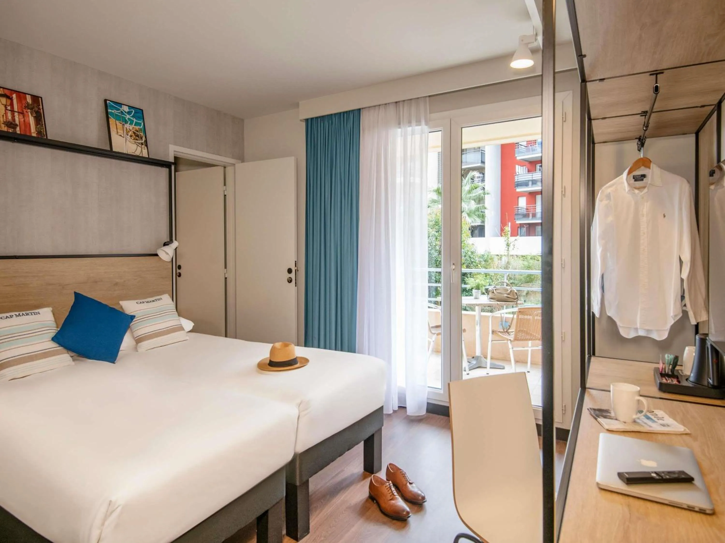 Bedroom, Bed in Ibis Roquebrune Cap Martin Menton
