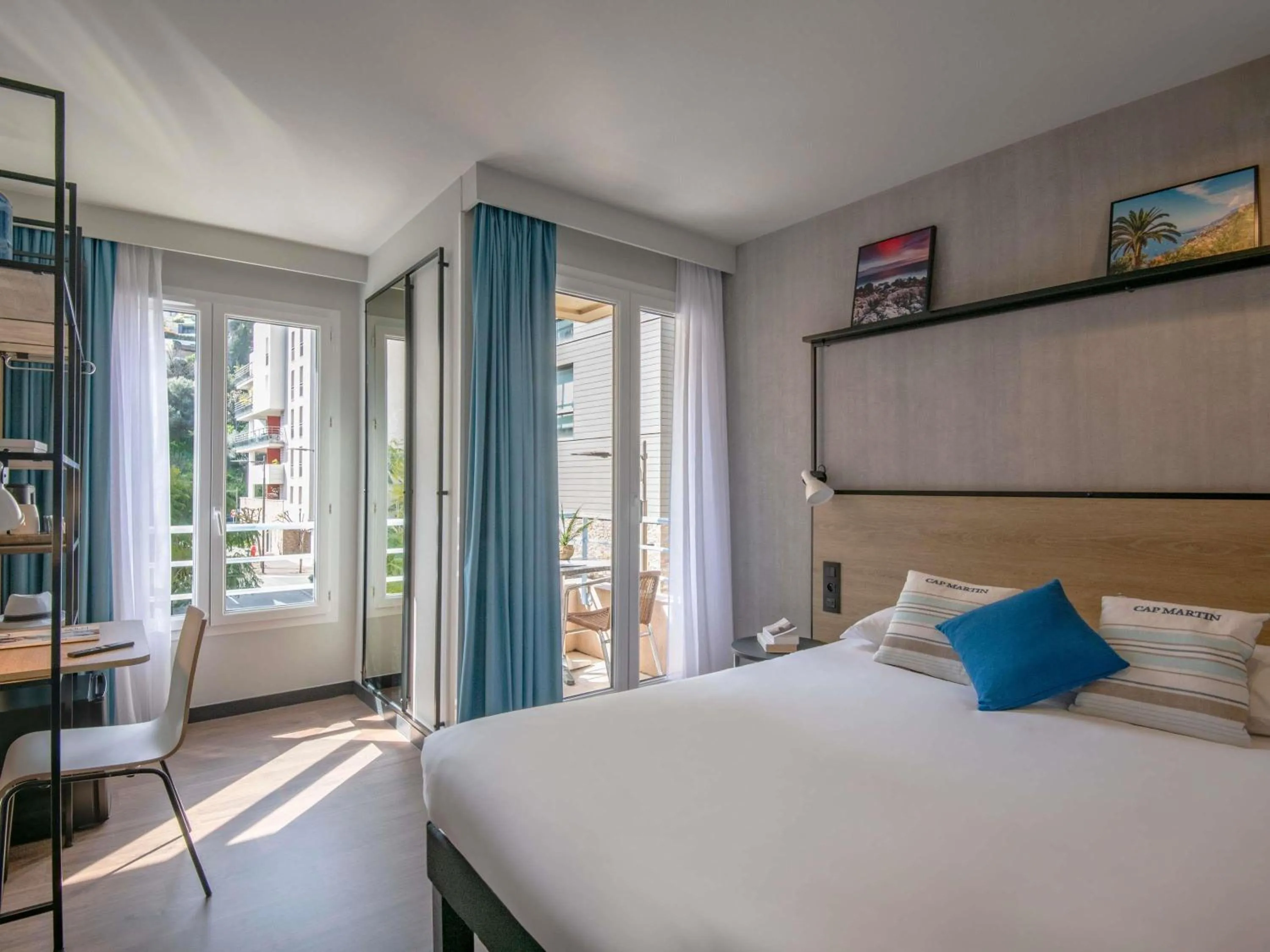 Bedroom, Bed in Ibis Roquebrune Cap Martin Menton