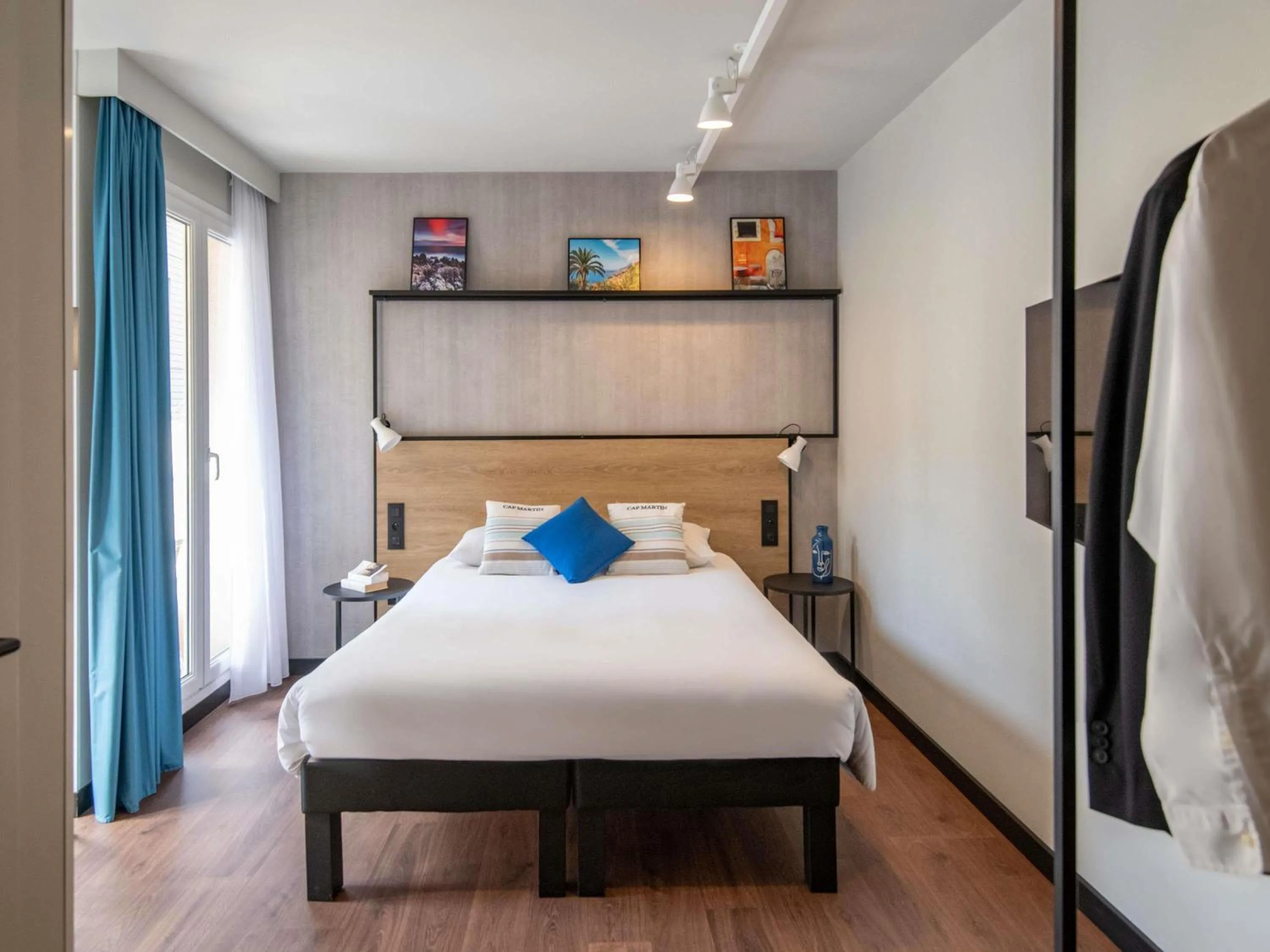 Bedroom, Bed in Ibis Roquebrune Cap Martin Menton