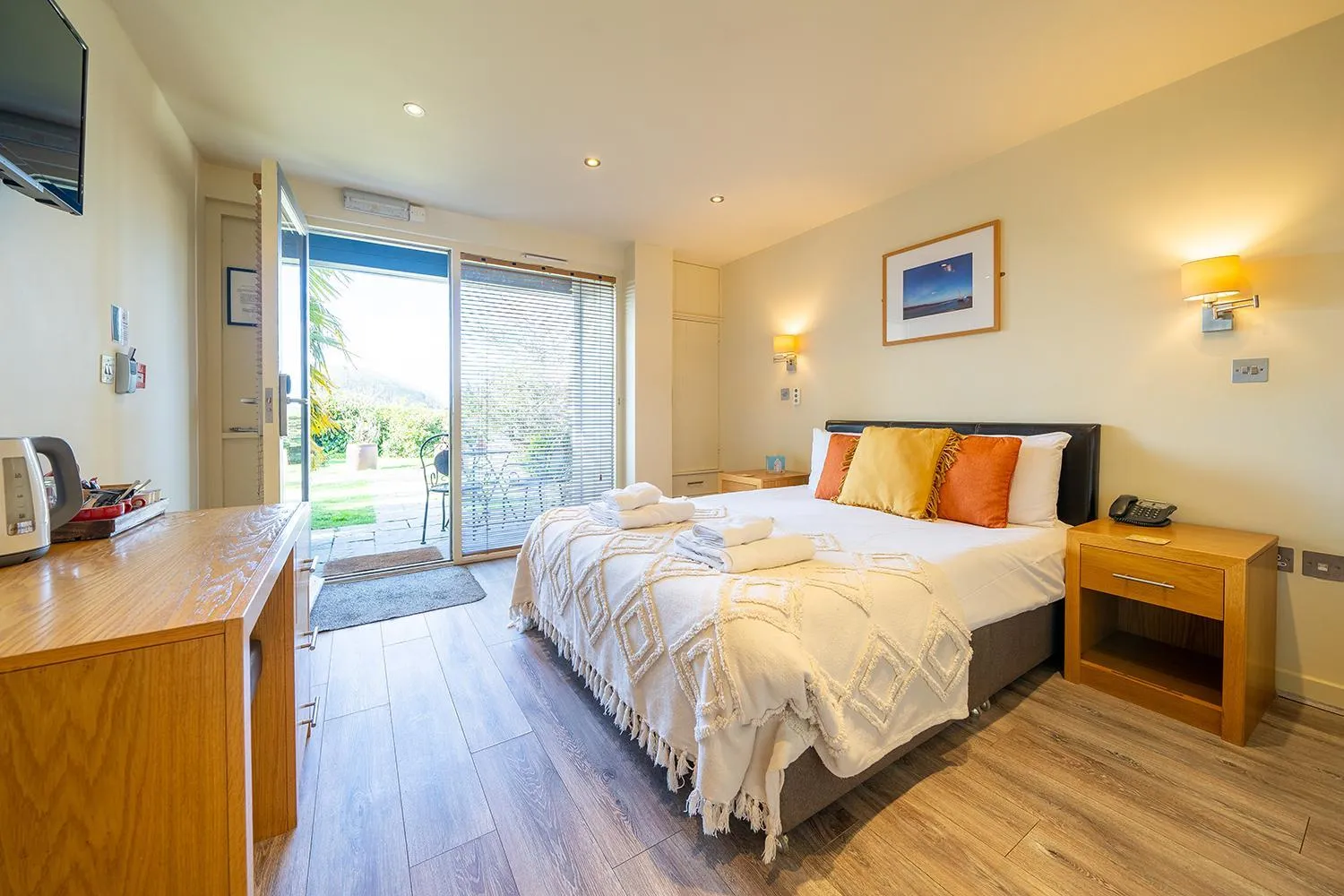 Bed in The Red Lion at Stiffkey