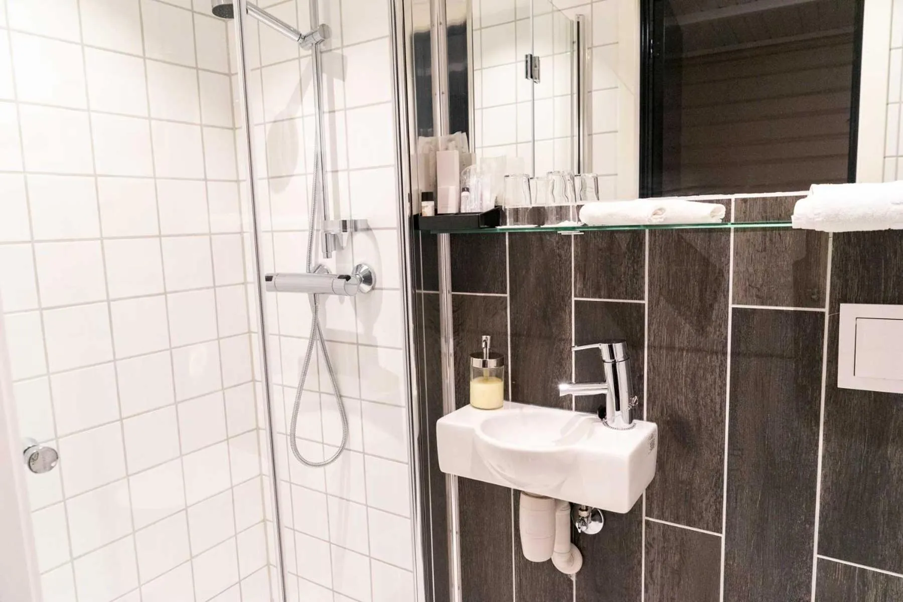 Shower in Vollan Gjestestue