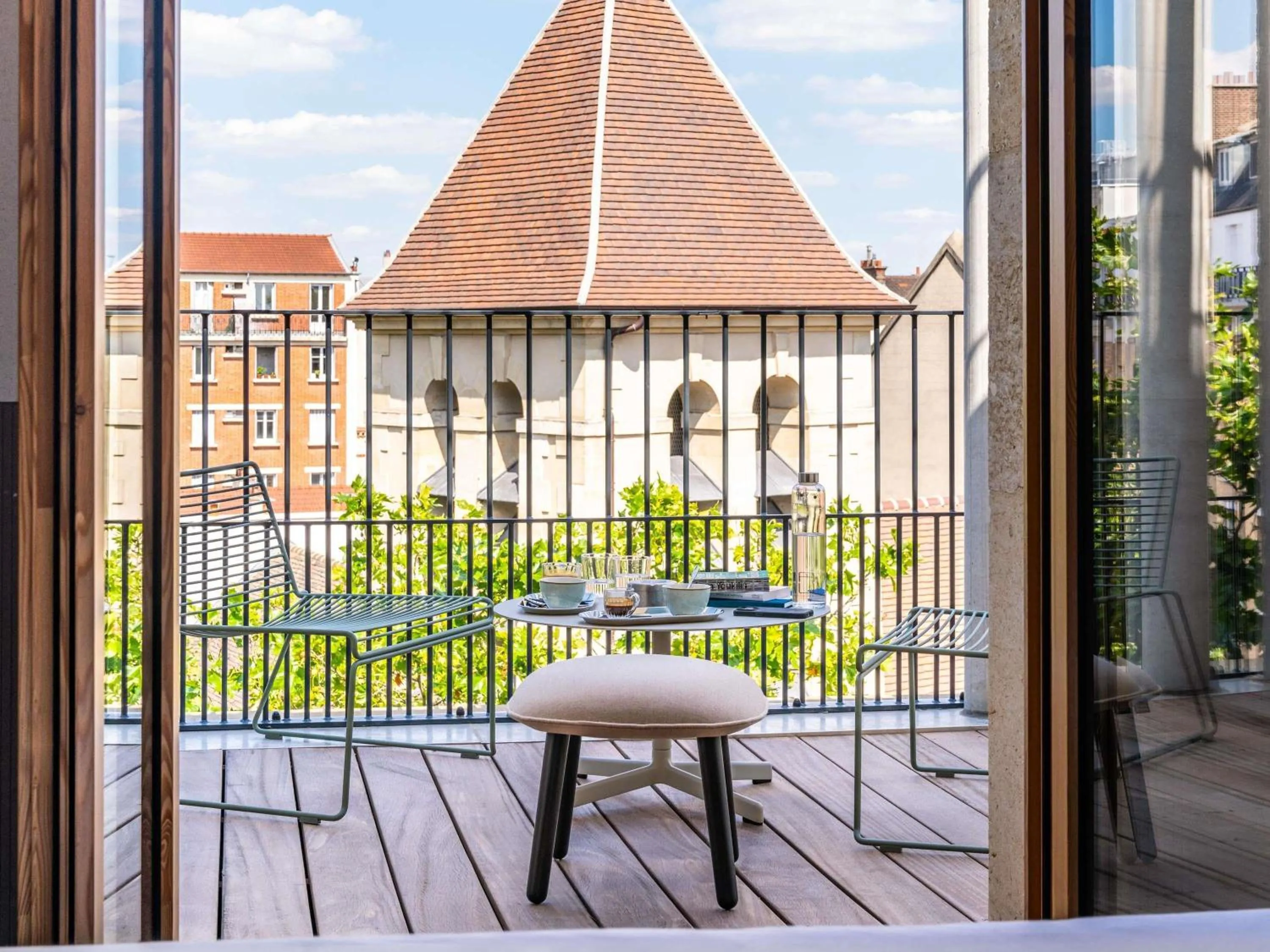 Bedroom in TRIBE Paris Clichy