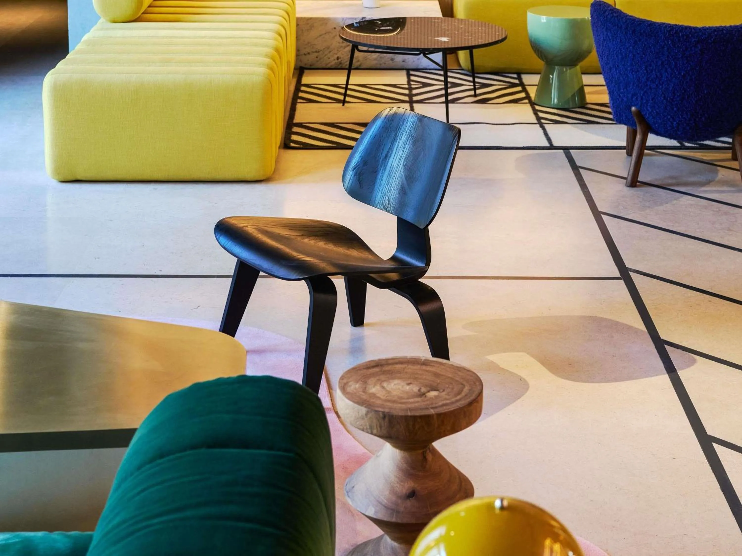 Other in TRIBE Paris Clichy