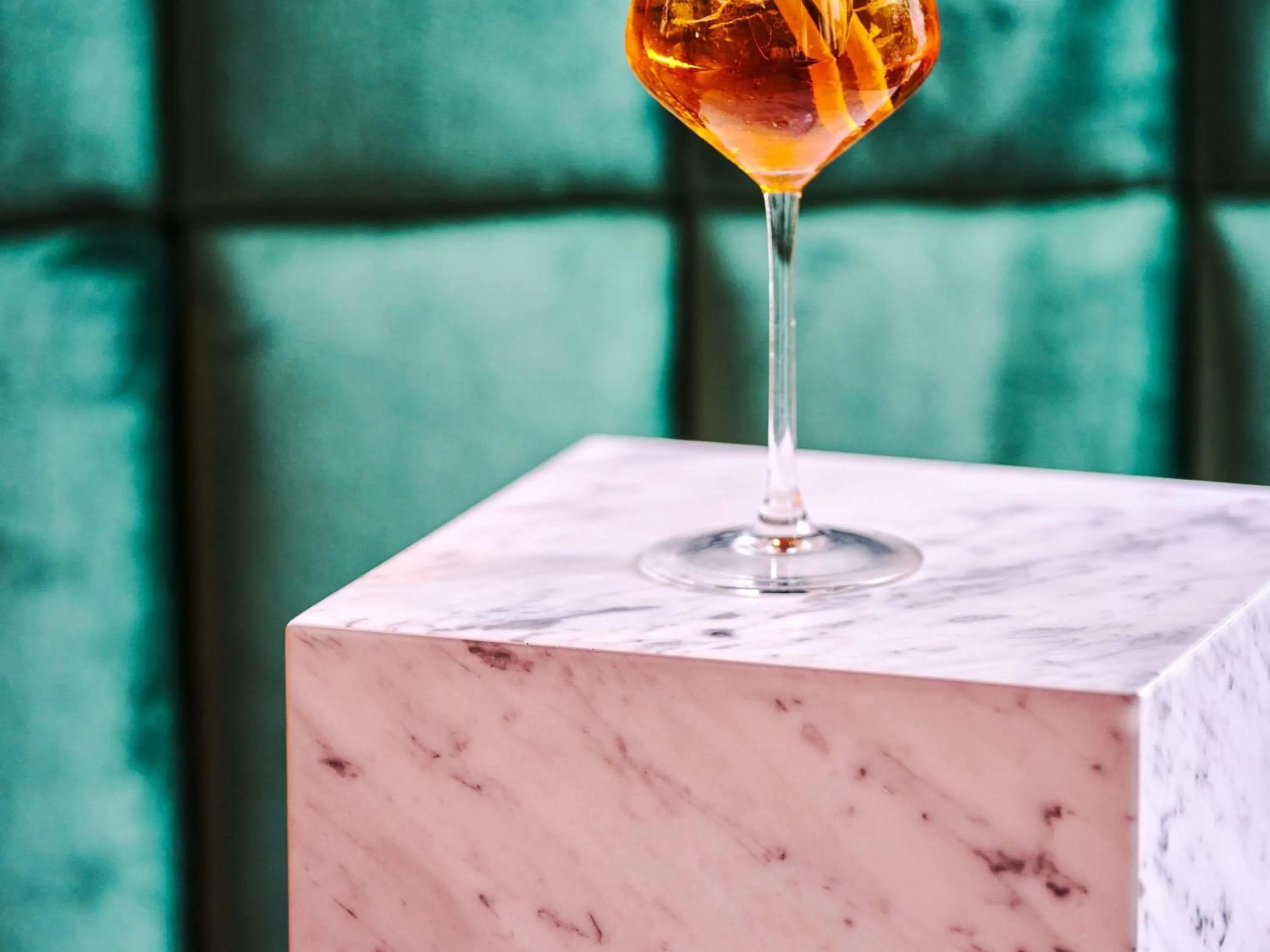 Lounge or bar in TRIBE Paris Clichy