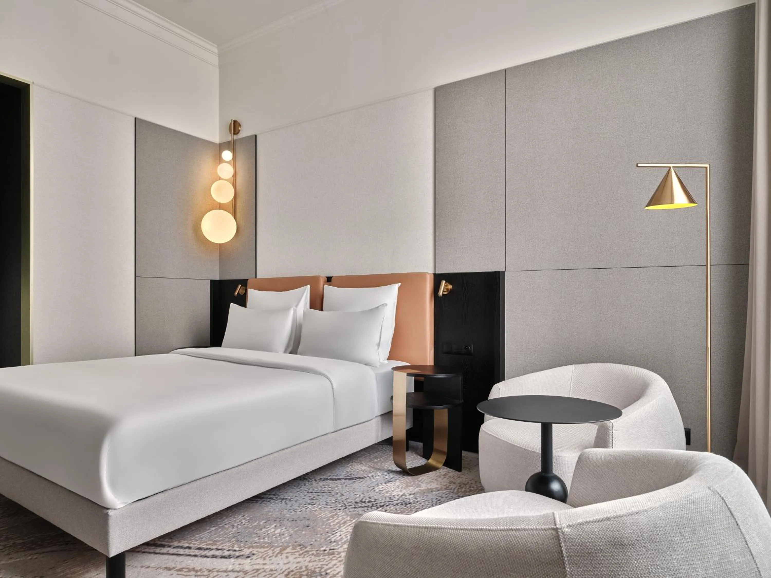 Bed in Mövenpick Grand Hotel Wroclaw