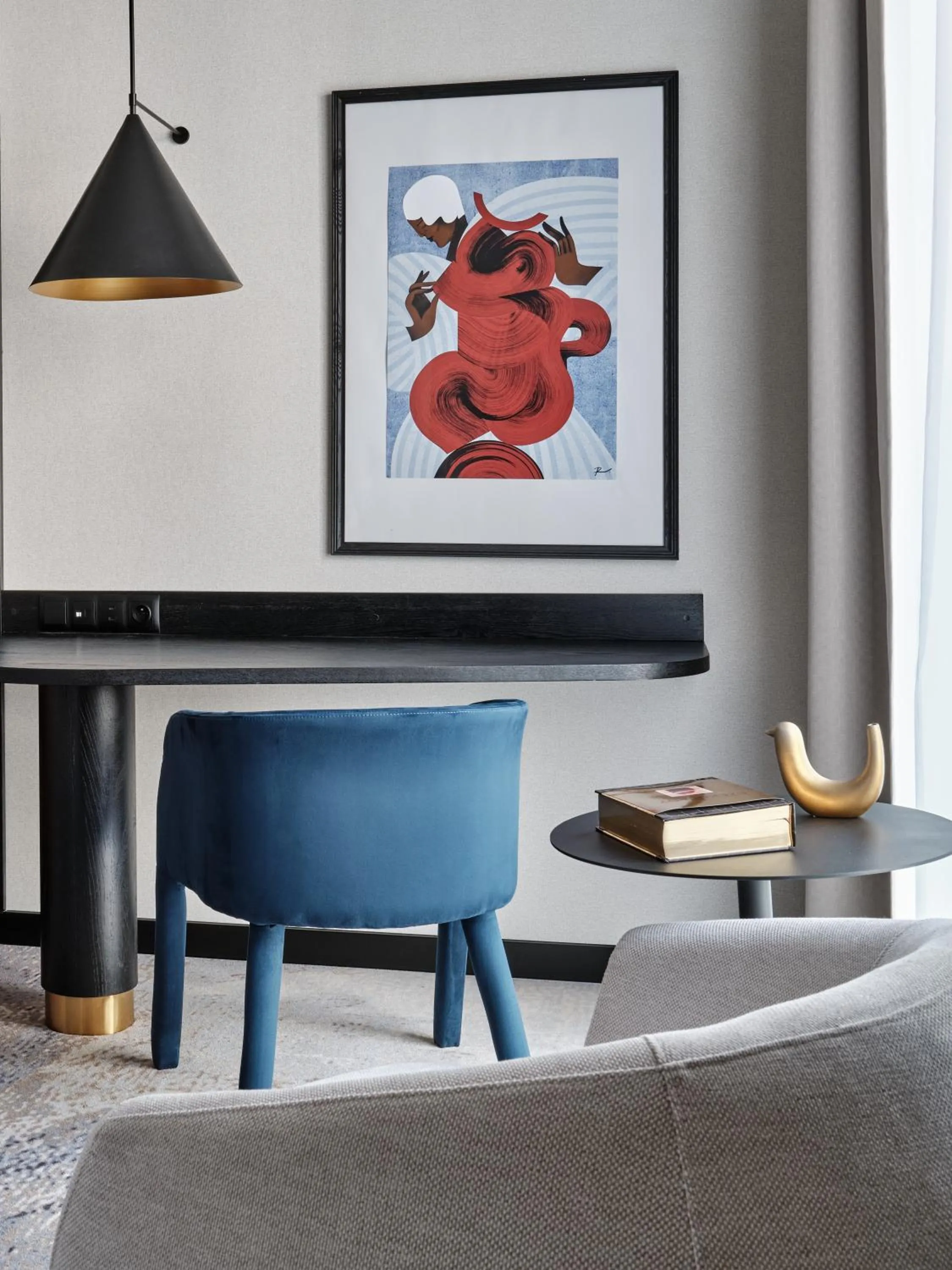 Living room in Mövenpick Grand Hotel Wroclaw