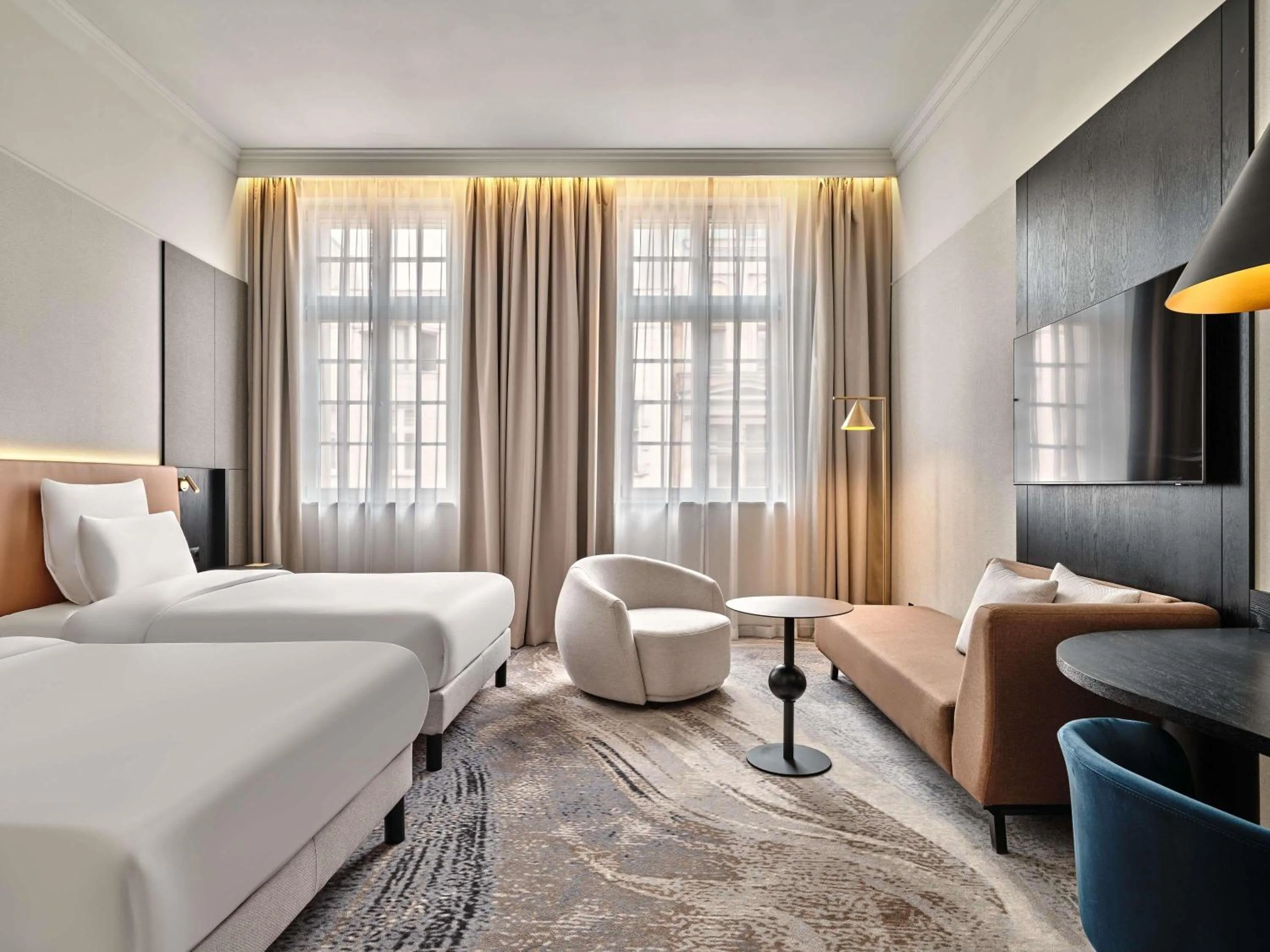 Bedroom, Bed in Mövenpick Grand Hotel Wroclaw