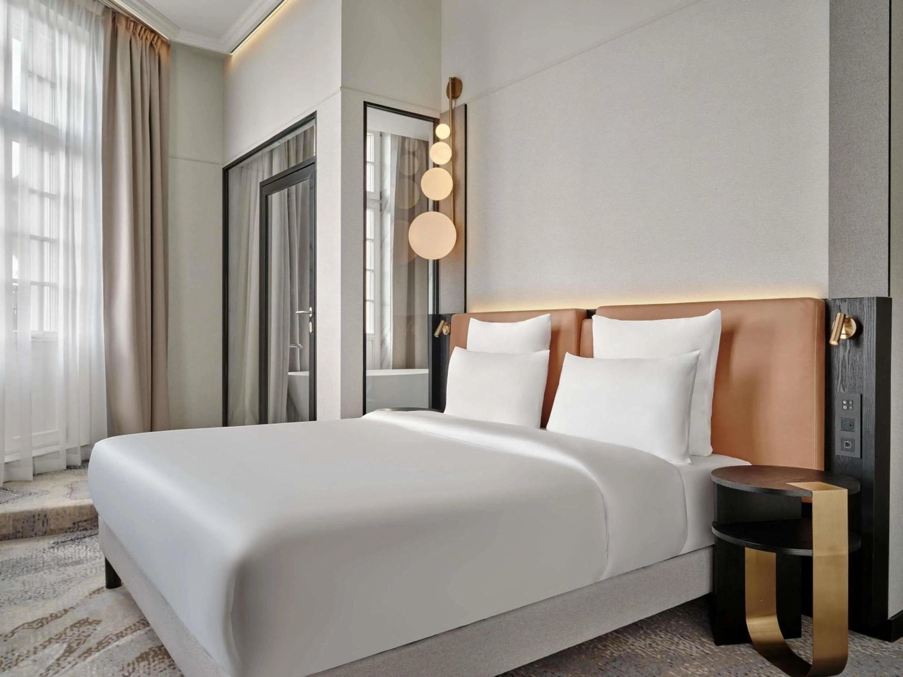 Bedroom, Bed in Mövenpick Grand Hotel Wroclaw